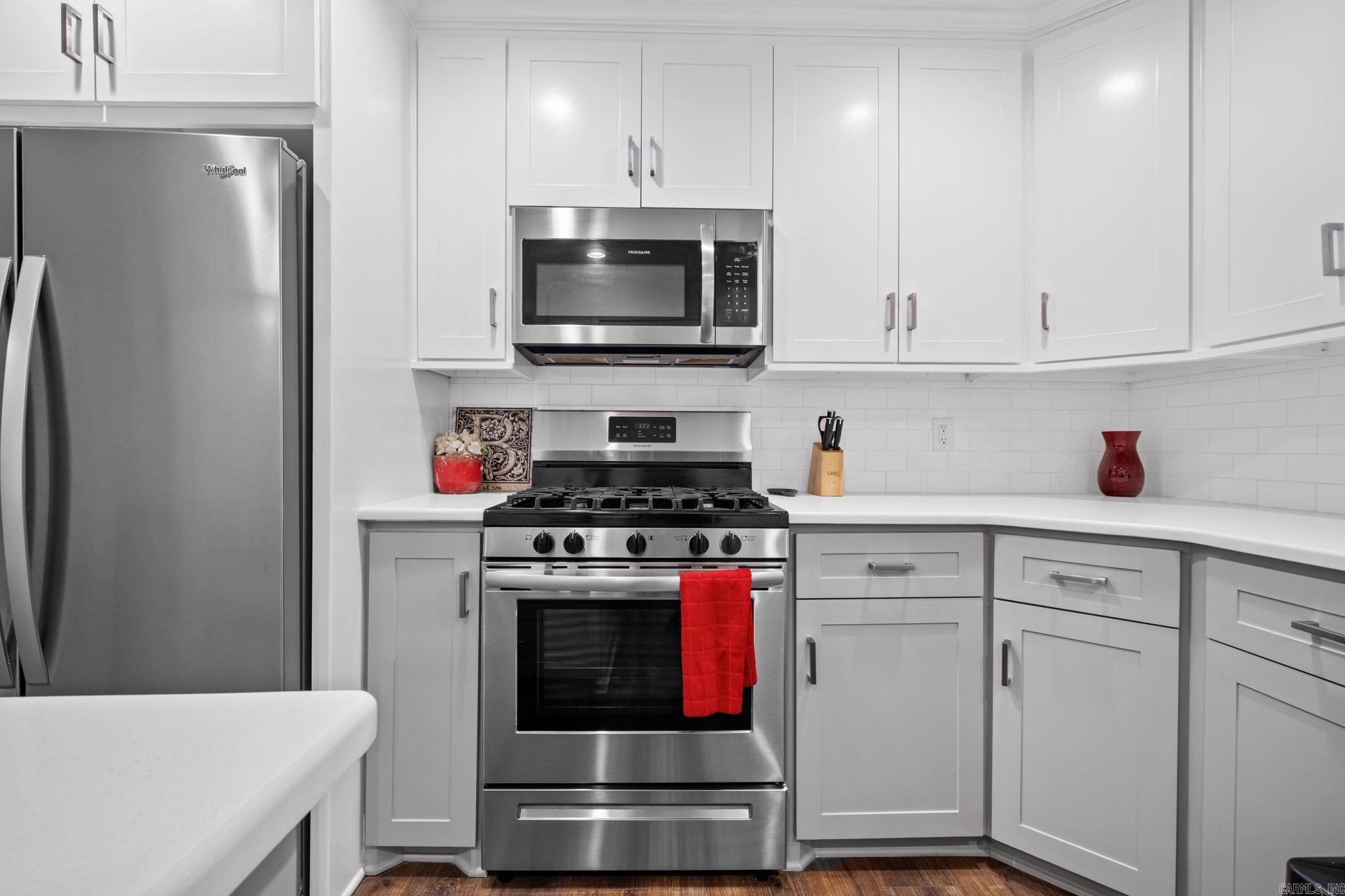 ARBOR OAKS - Residential