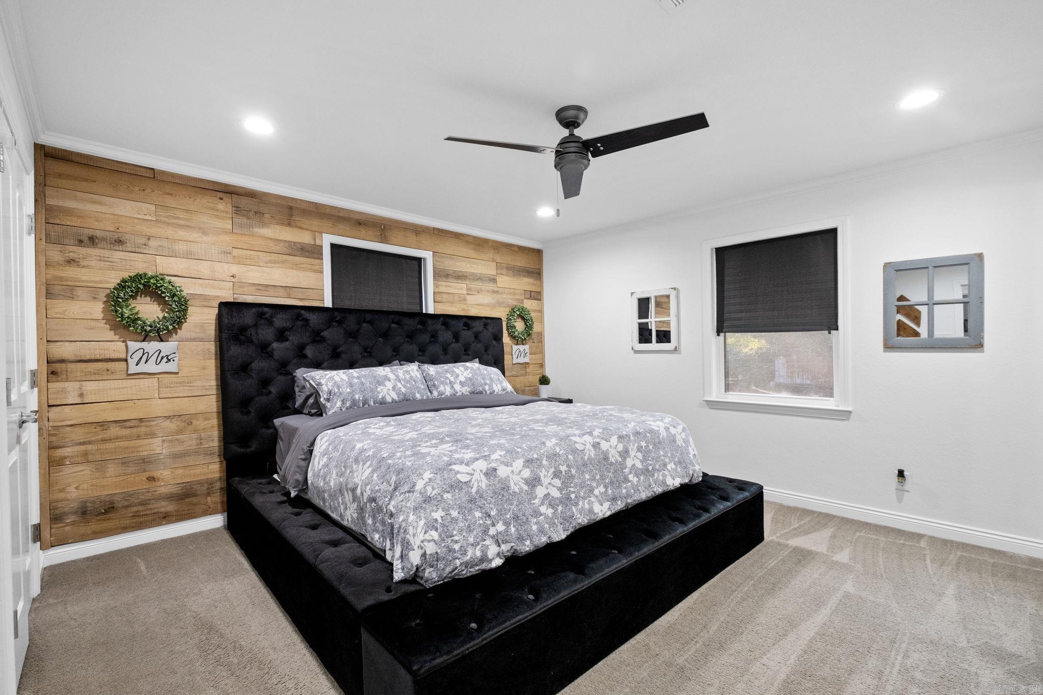 ARBOR OAKS - Residential