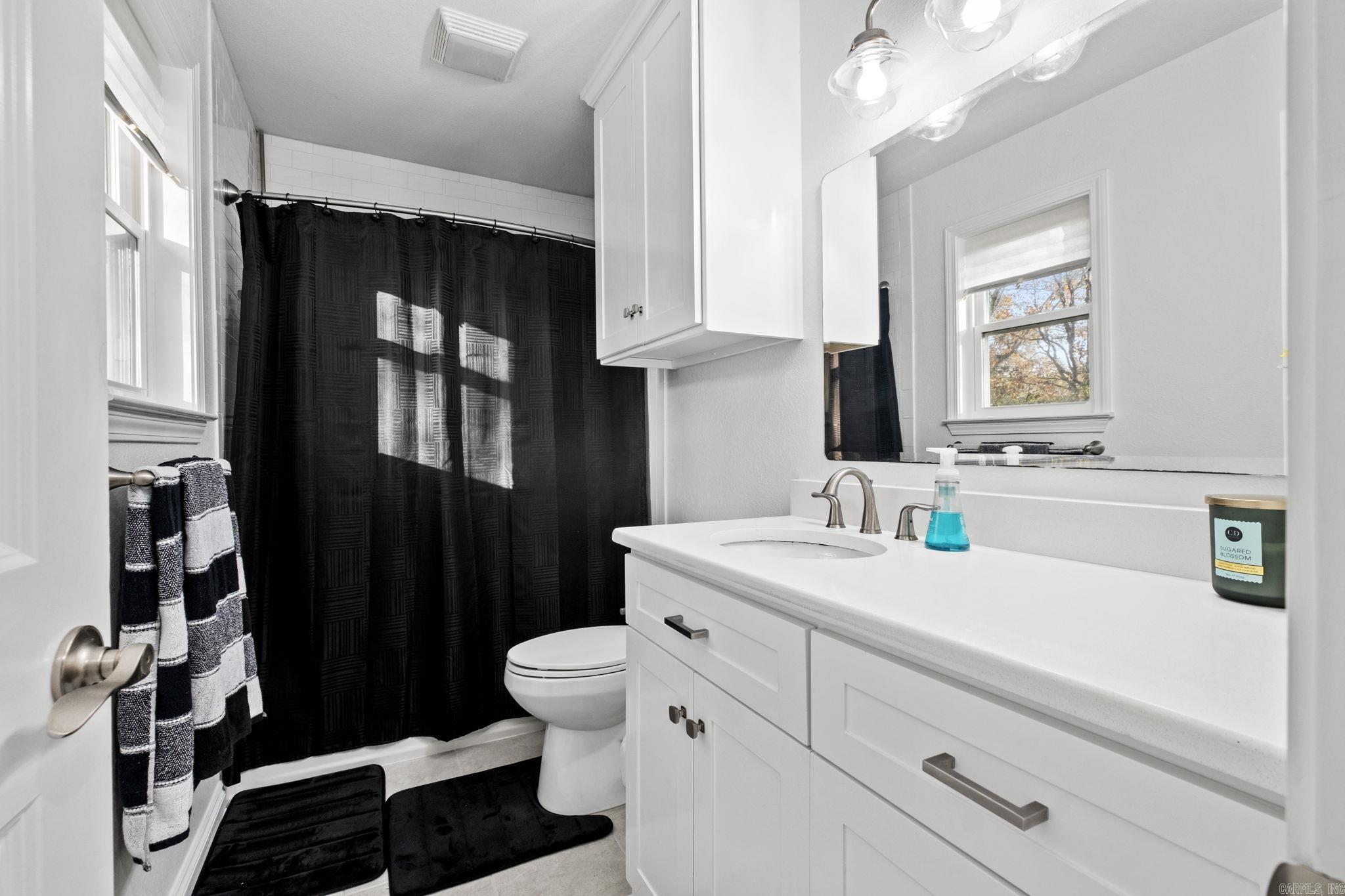 ARBOR OAKS - Residential