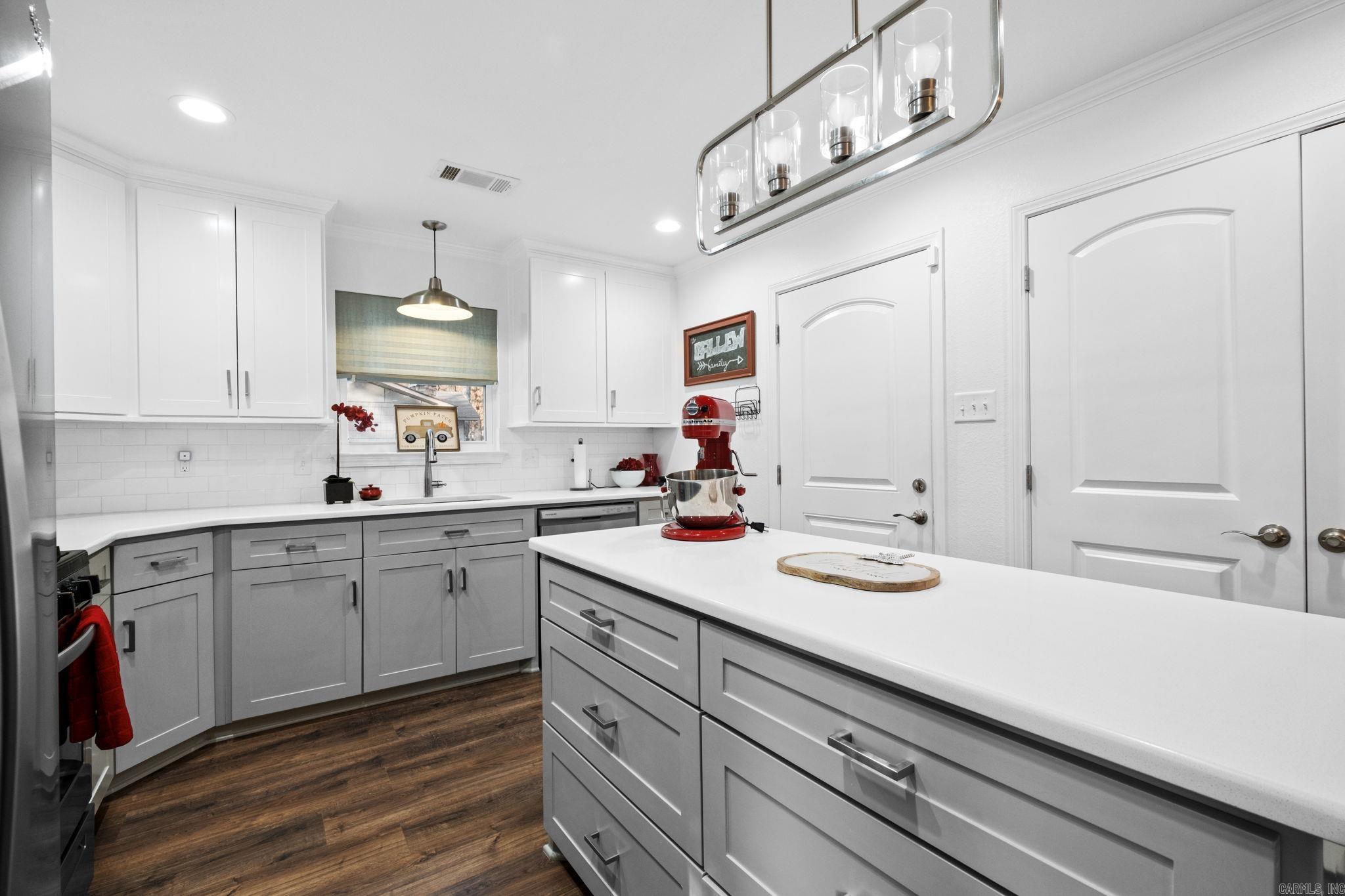 ARBOR OAKS - Residential