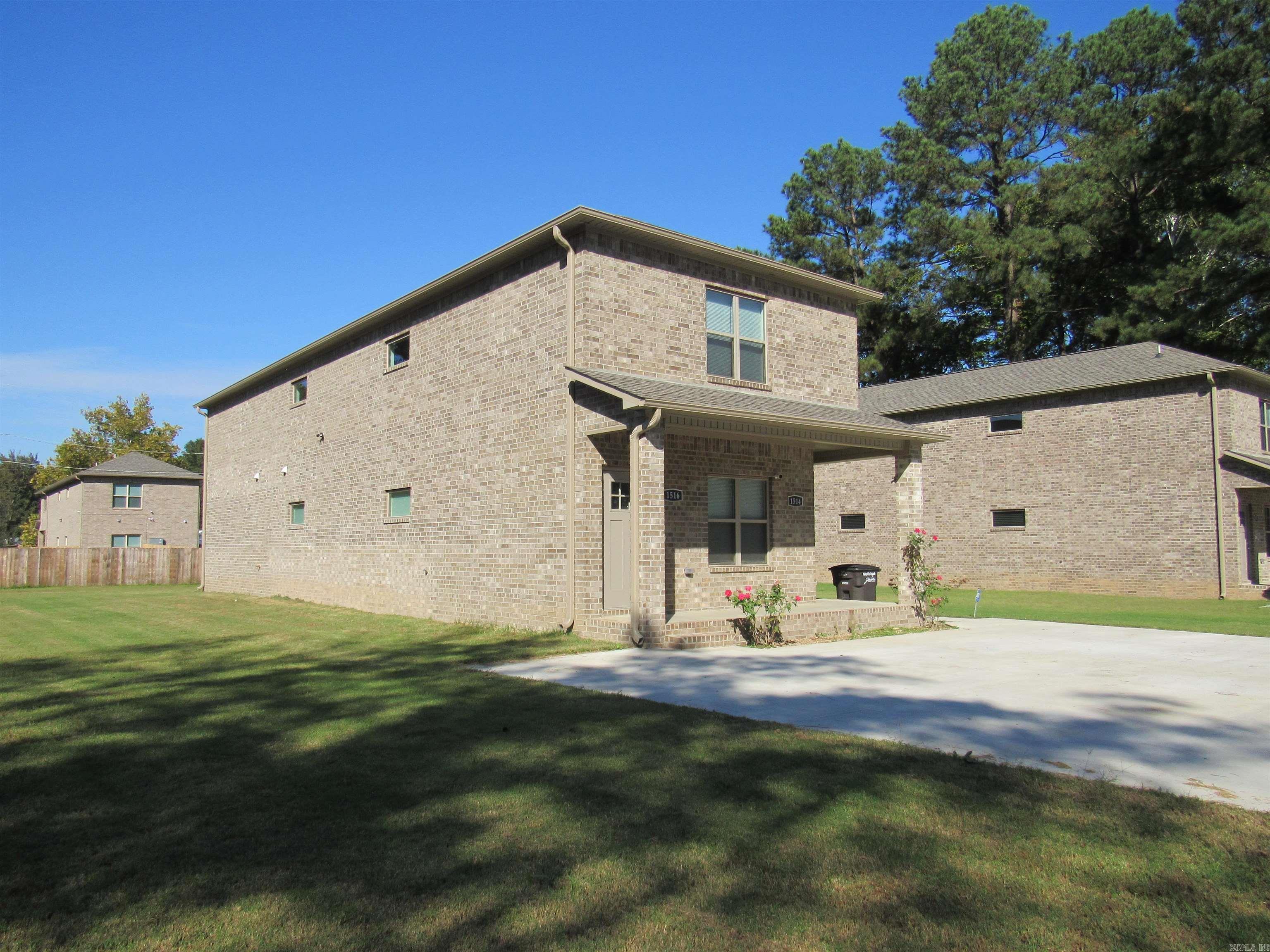 John Stamps - Residential Lease