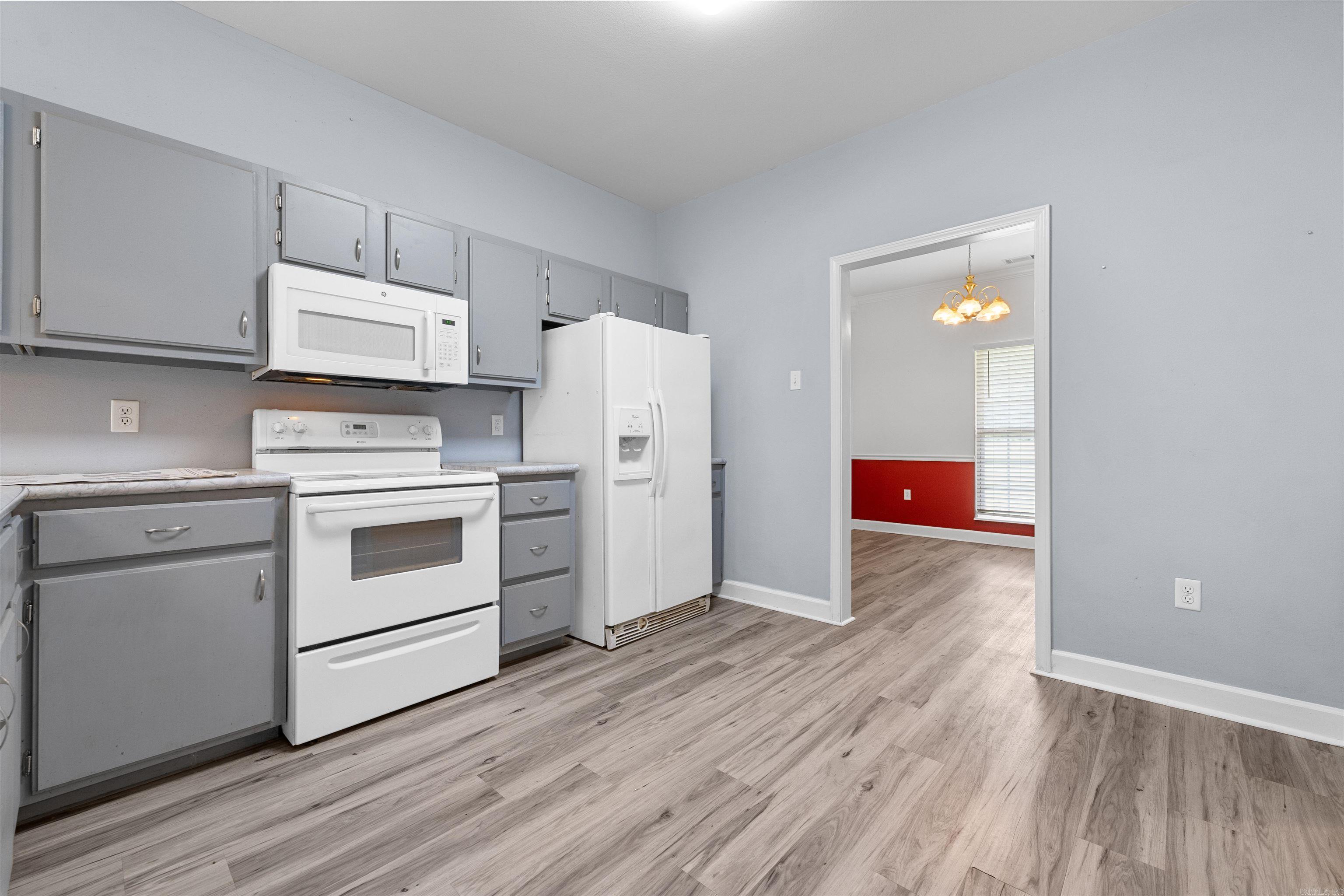 AUSTIN CREEK EST - Residential