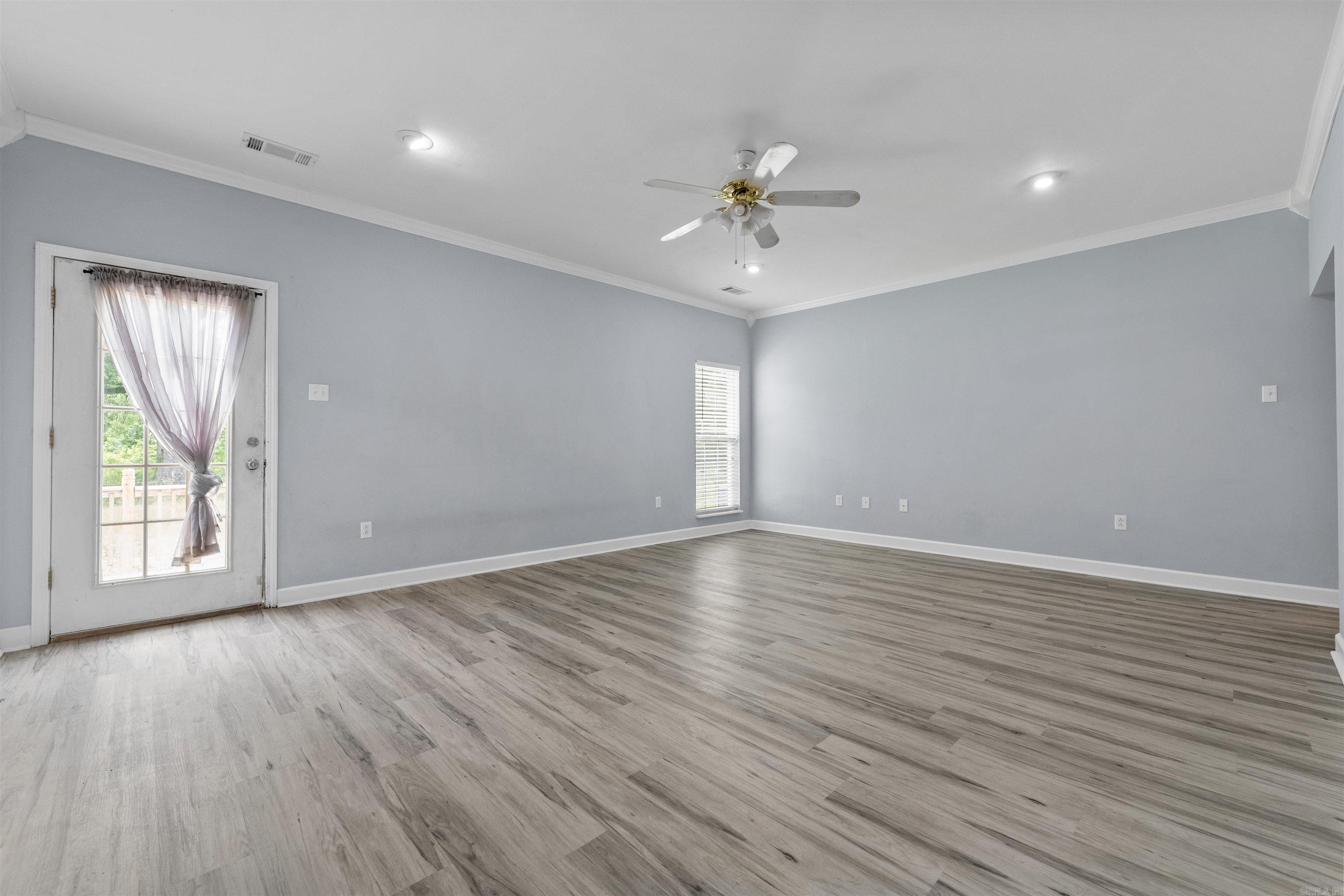 AUSTIN CREEK EST - Residential