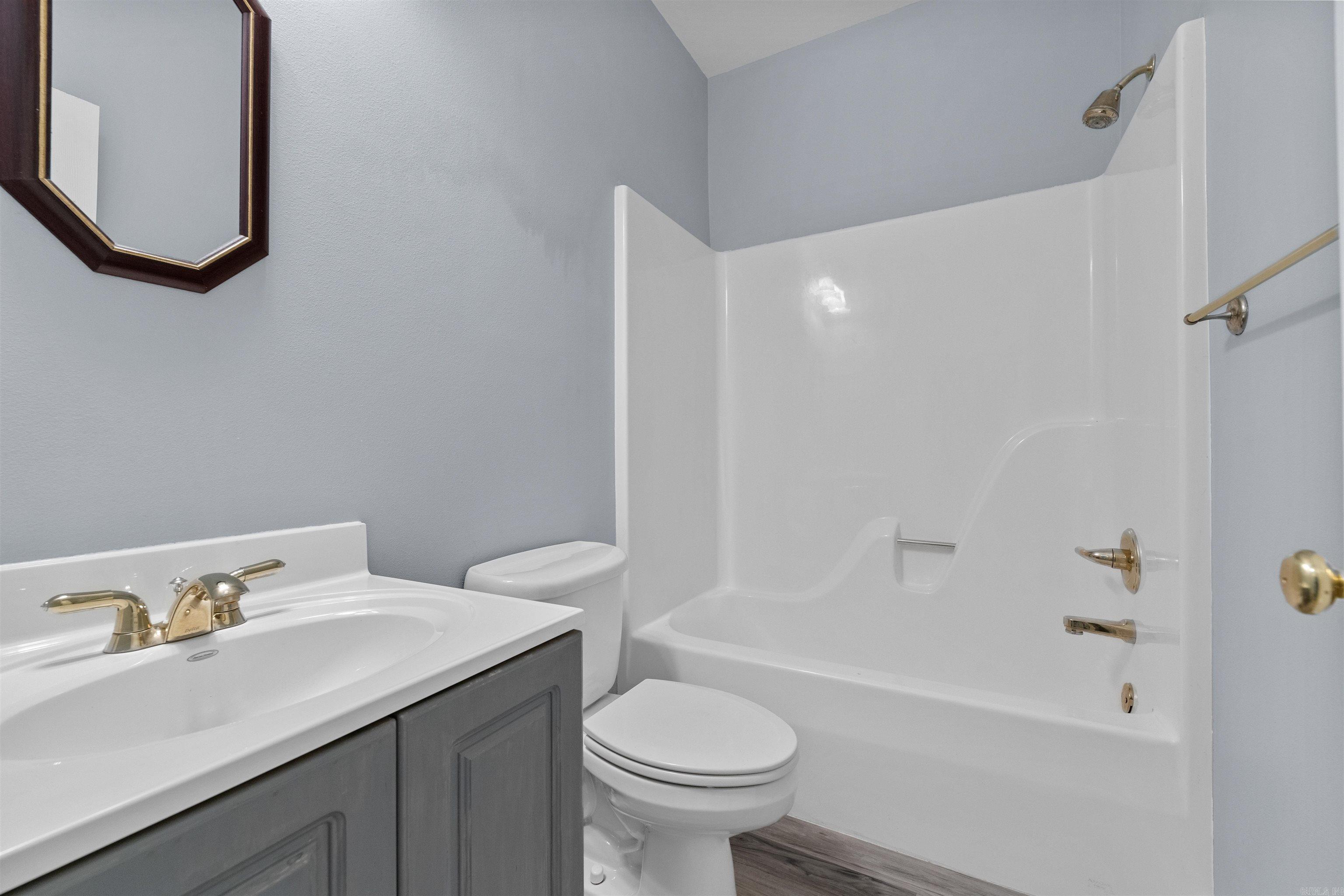 AUSTIN CREEK EST - Residential