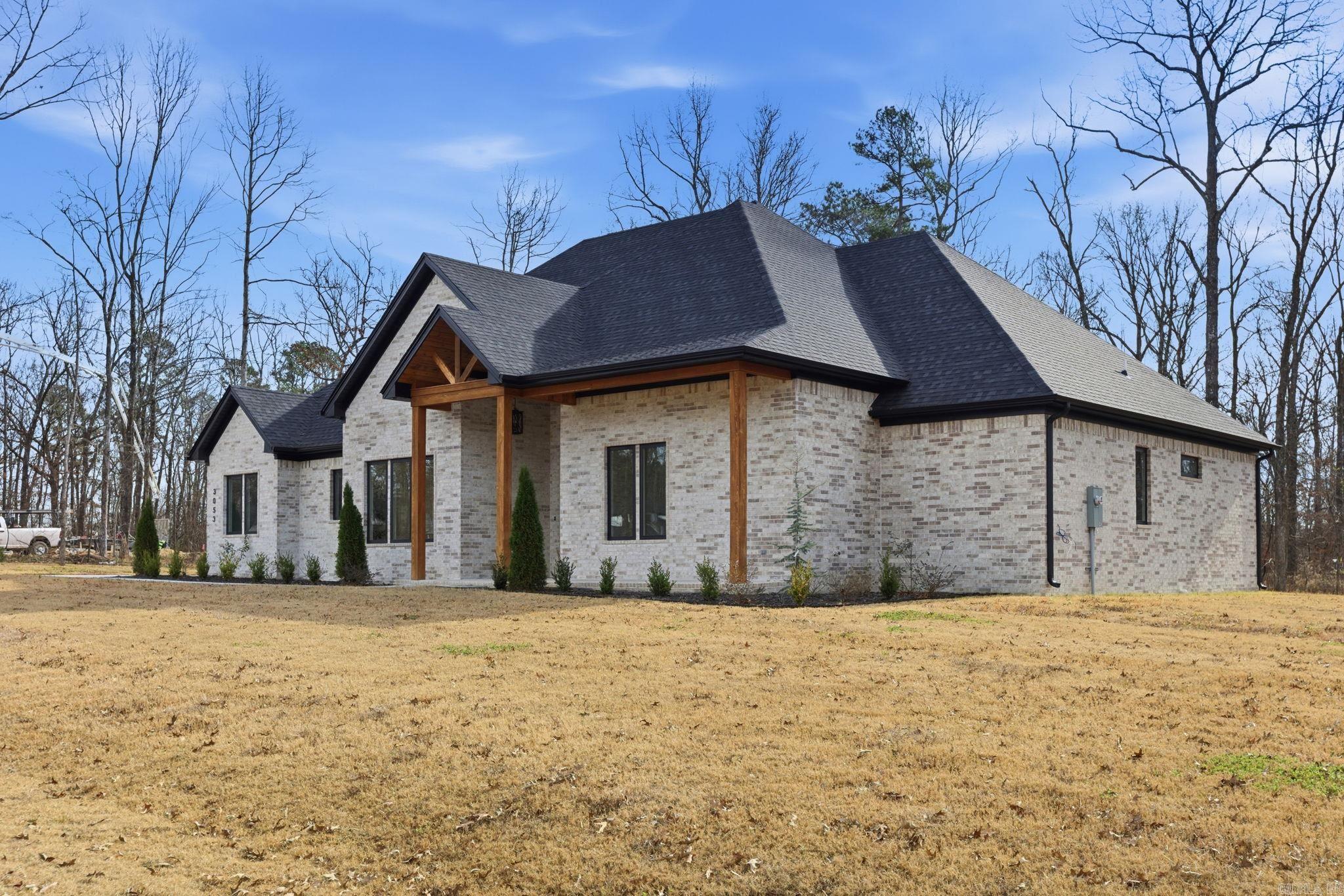 AVILLA MANOR - Residential