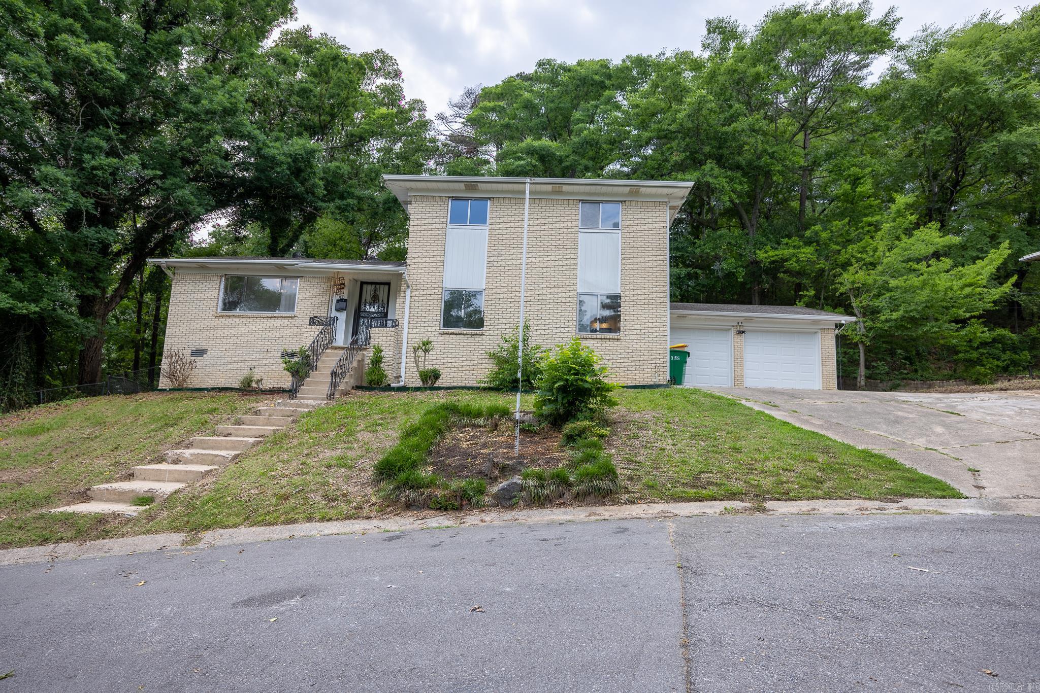 BROOKRIDGE - Residential