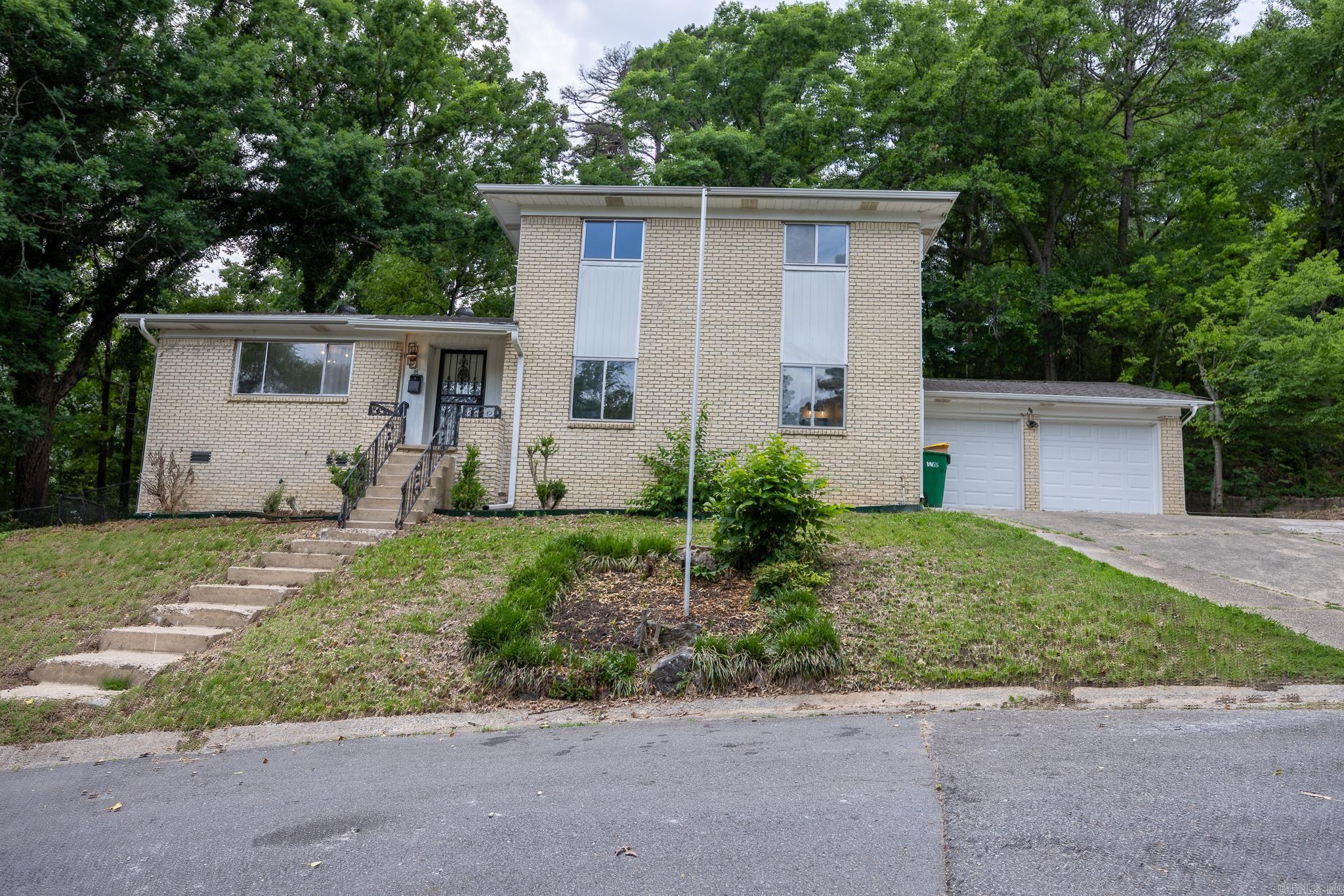 BROOKRIDGE - Residential