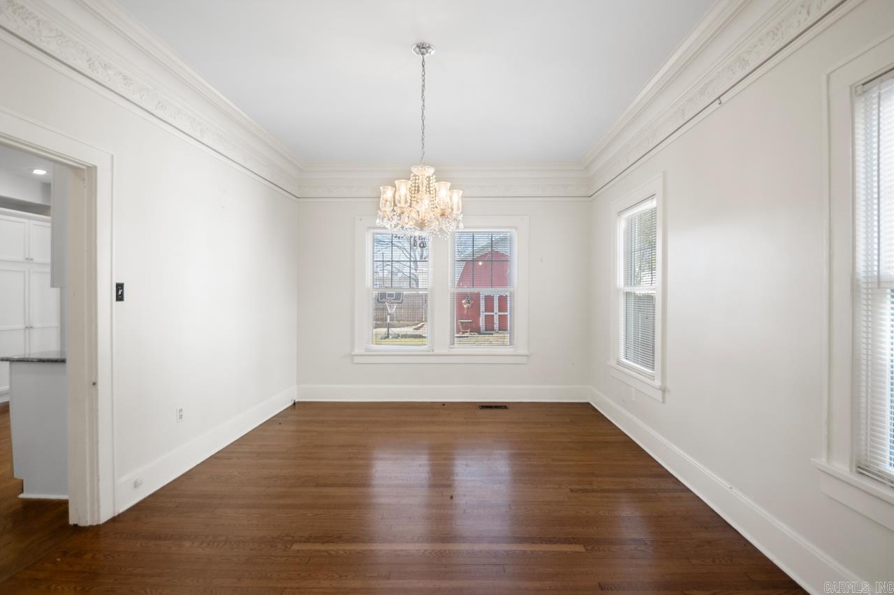 COLONIAL COURT - Residential