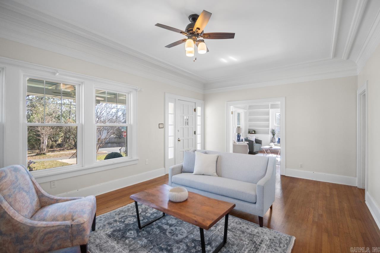 COLONIAL COURT - Residential