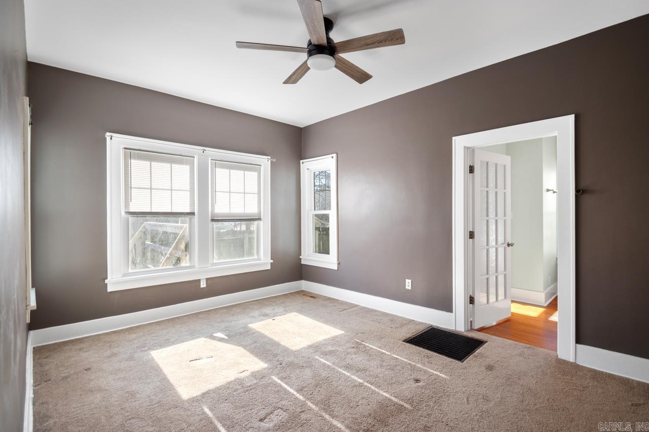 COLONIAL COURT - Residential