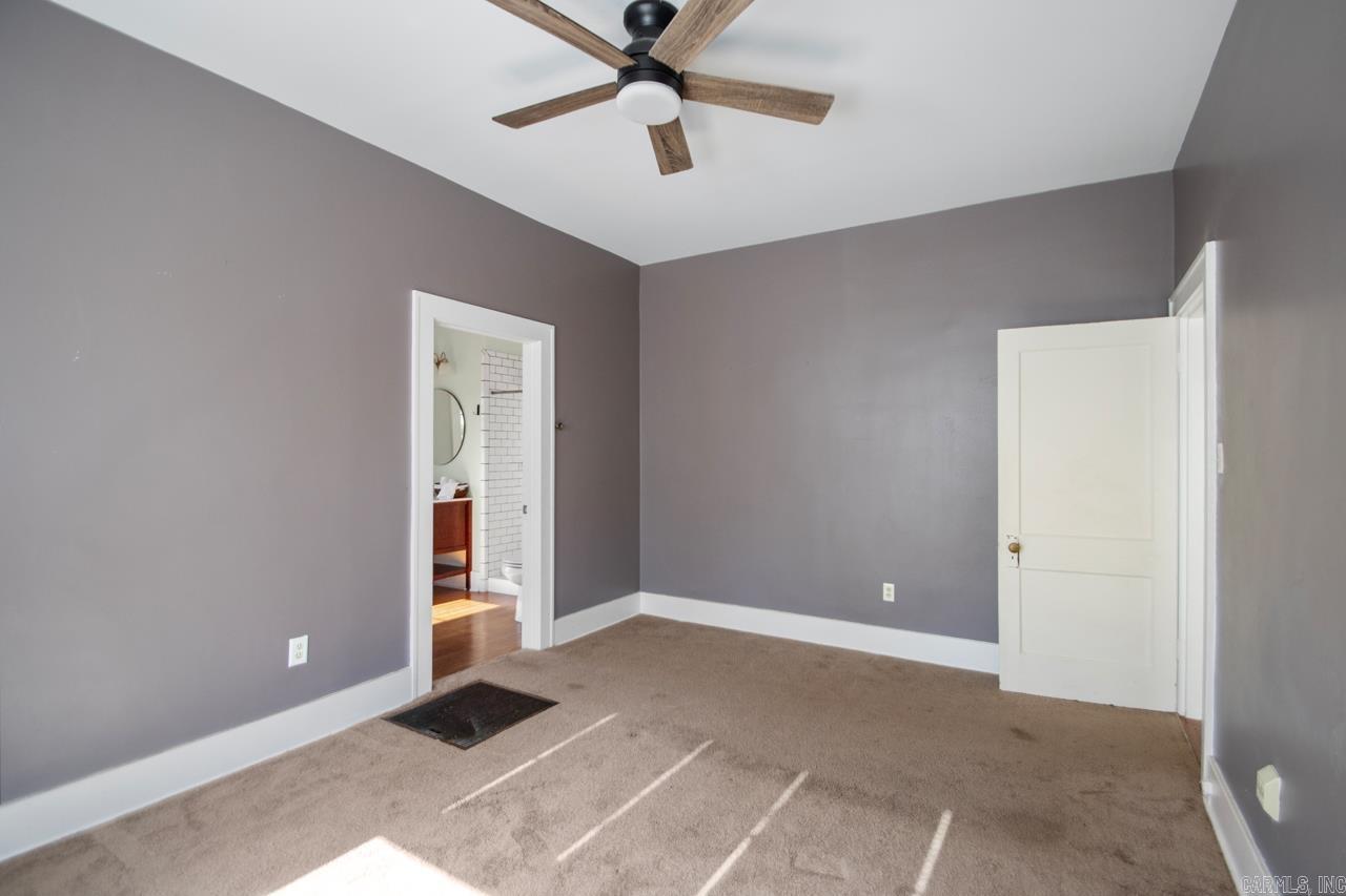 COLONIAL COURT - Residential