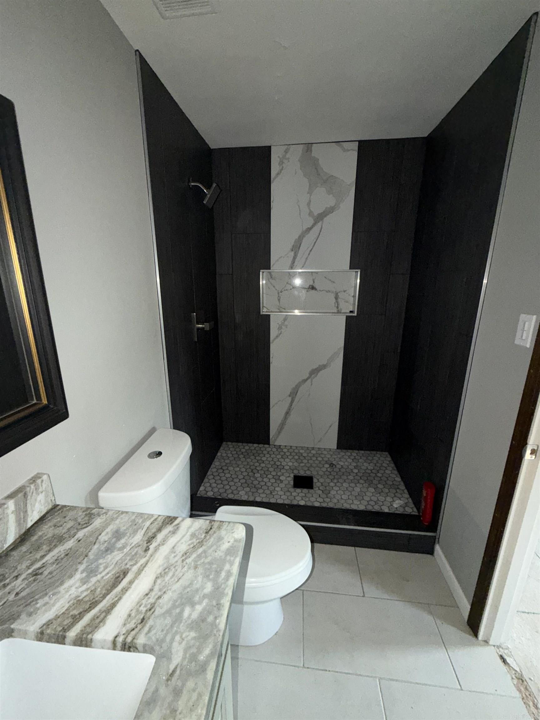 ARCHWOOD MANOR - Residential