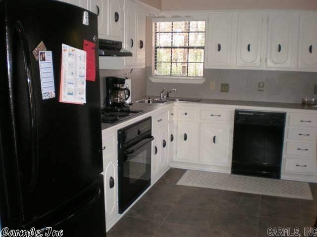 Echo Valley Manor - Residential Lease