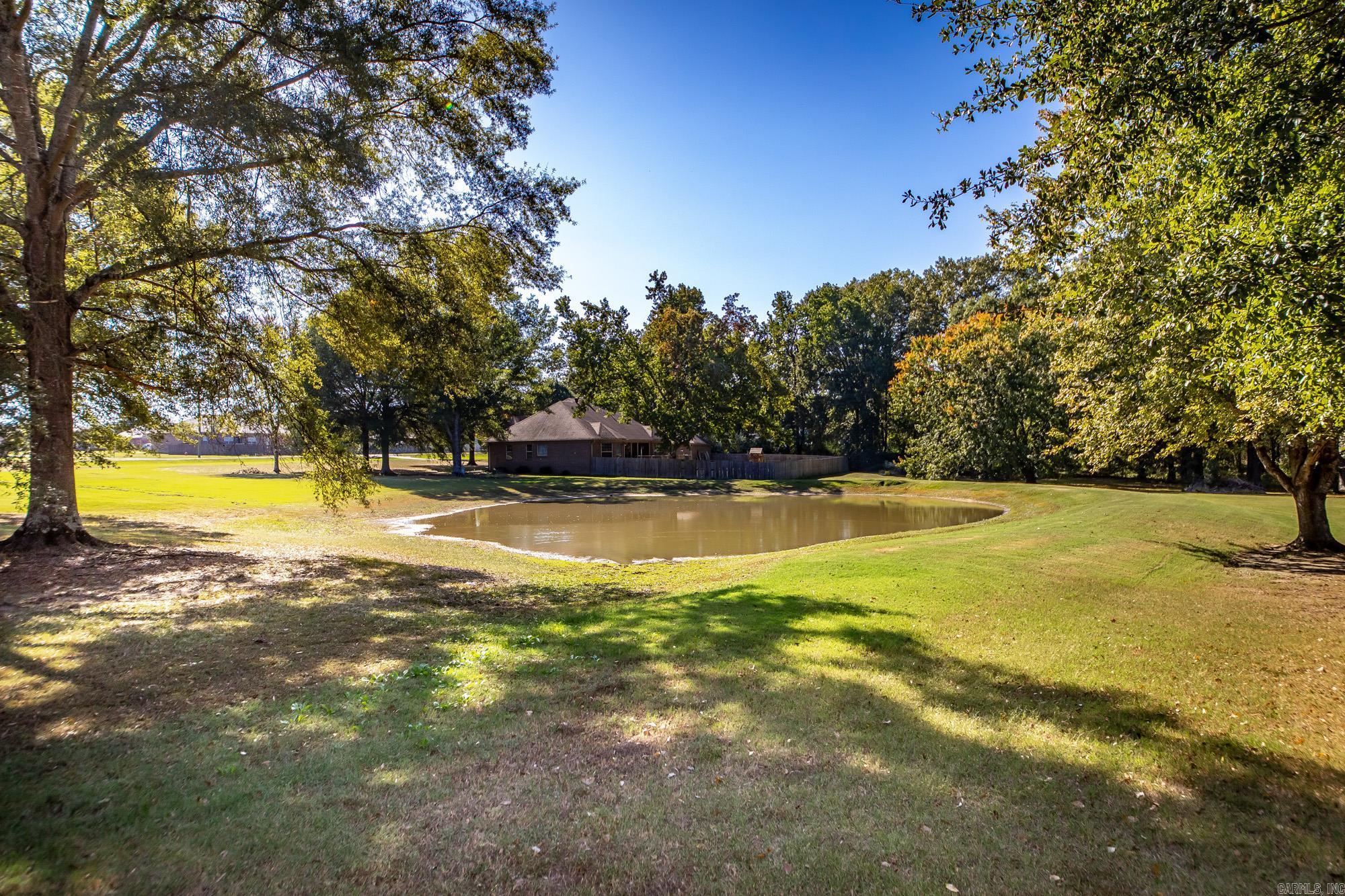 SHADY GROVE - Residential