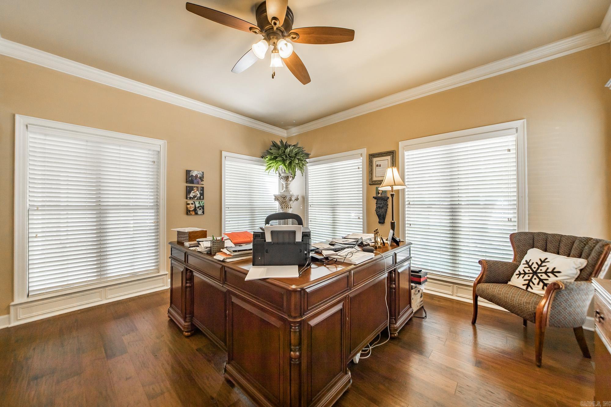 SHADY GROVE - Residential