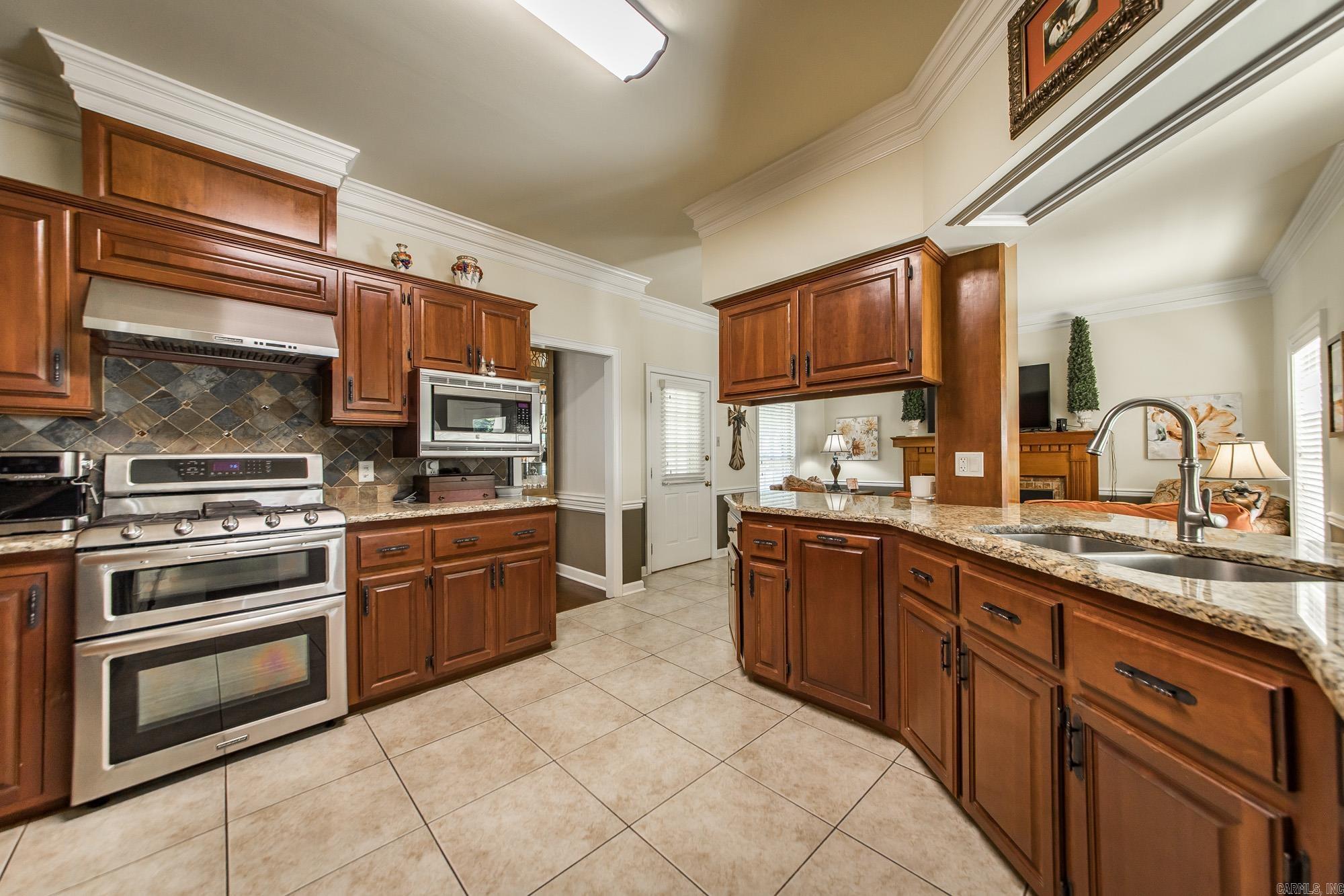 SHADY GROVE - Residential