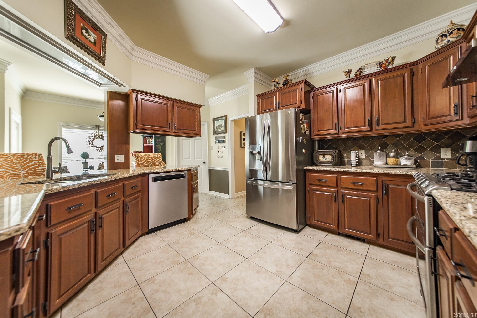 SHADY GROVE - Residential