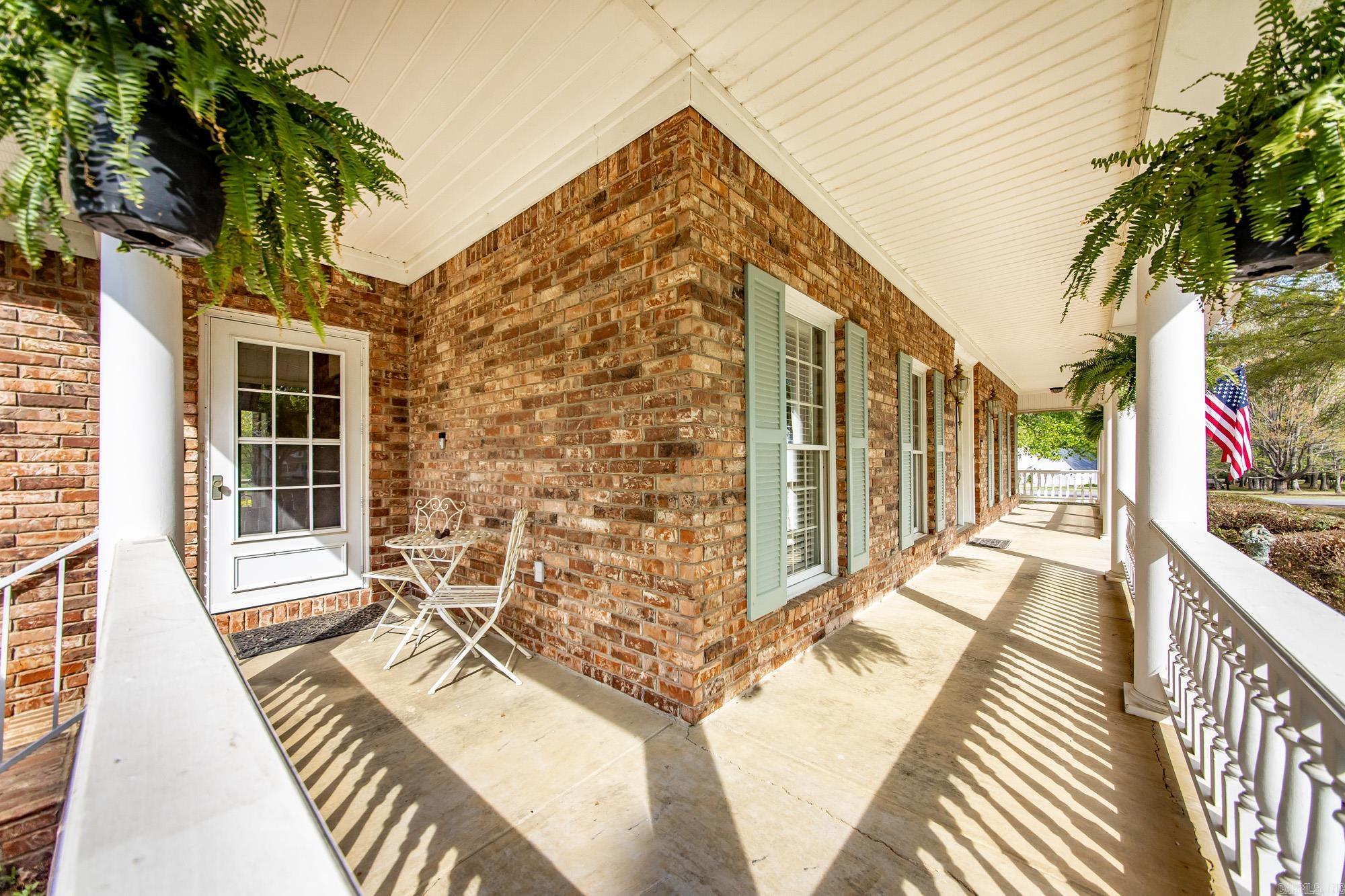 SHADY GROVE - Residential