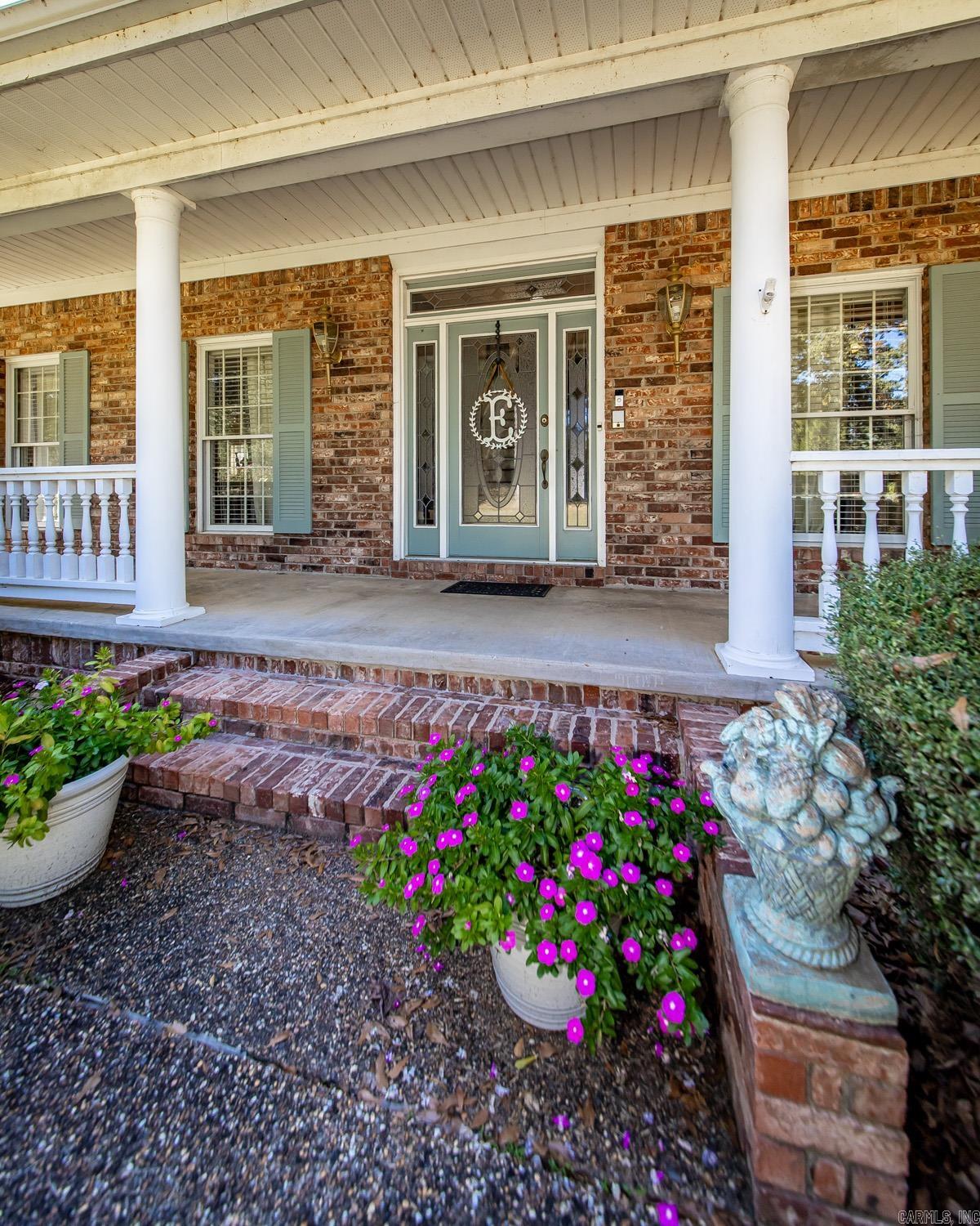 SHADY GROVE - Residential