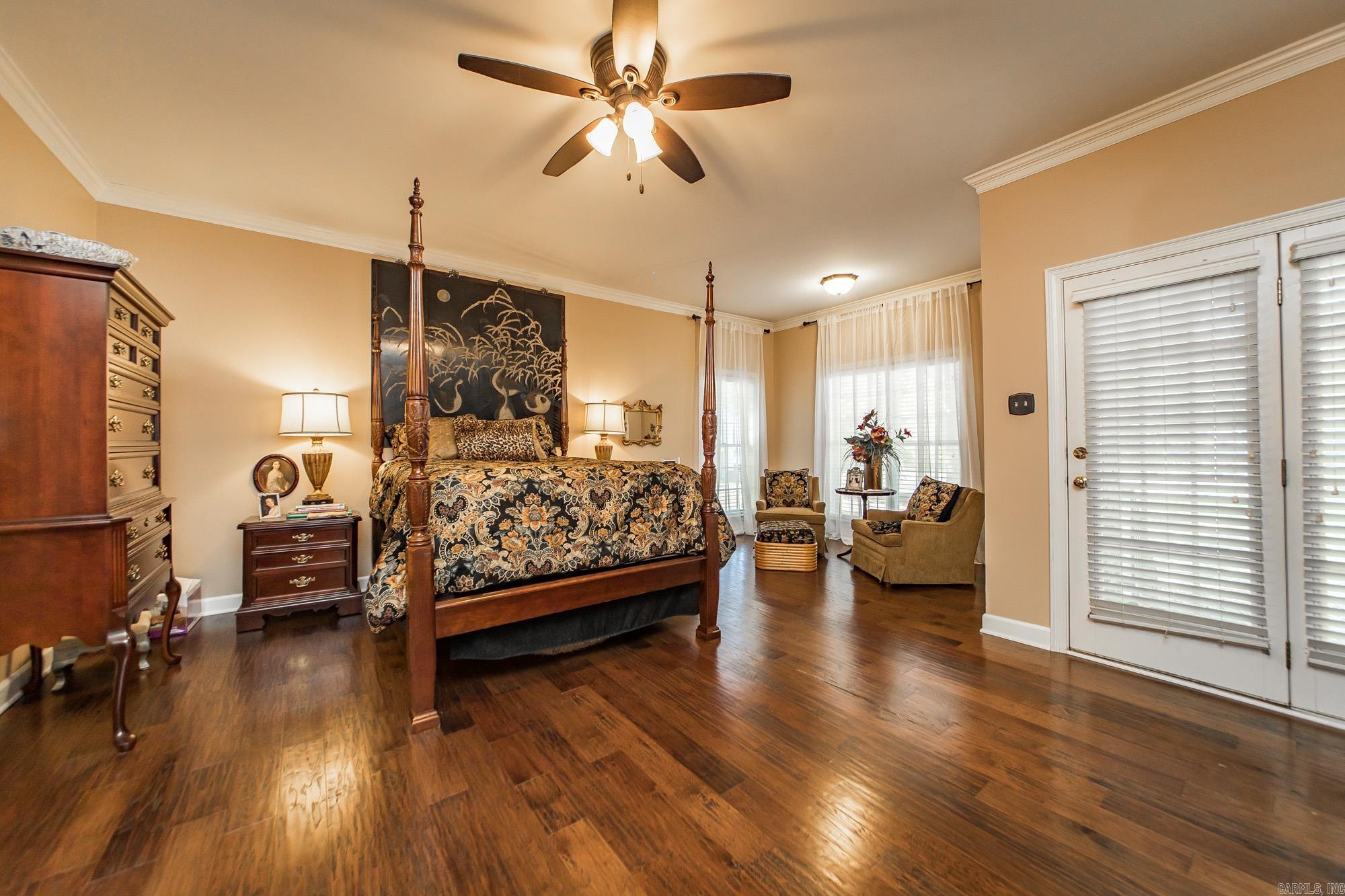 SHADY GROVE - Residential