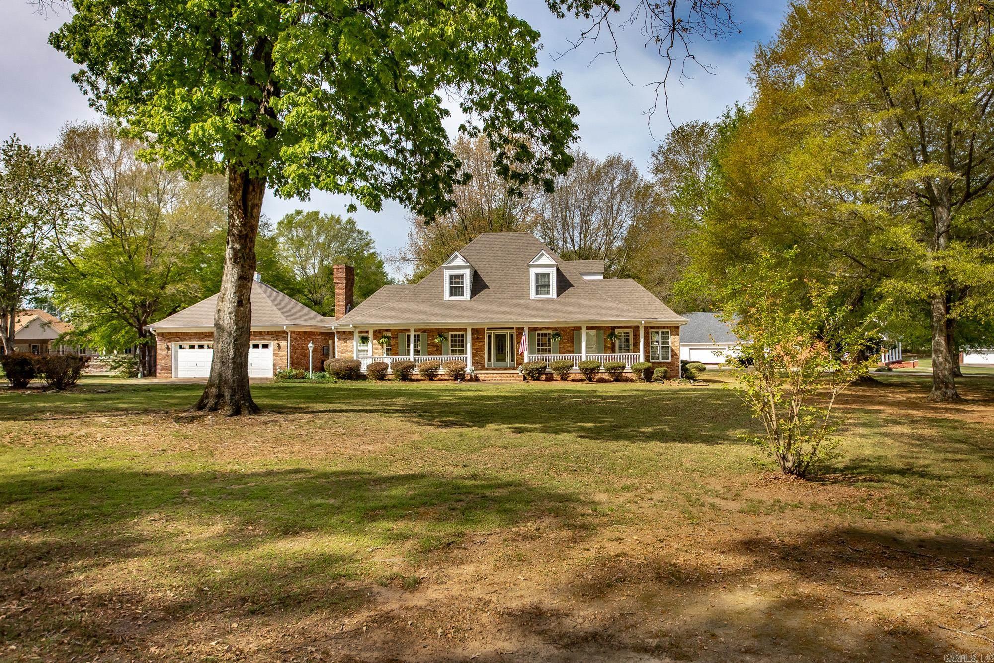 SHADY GROVE - Residential