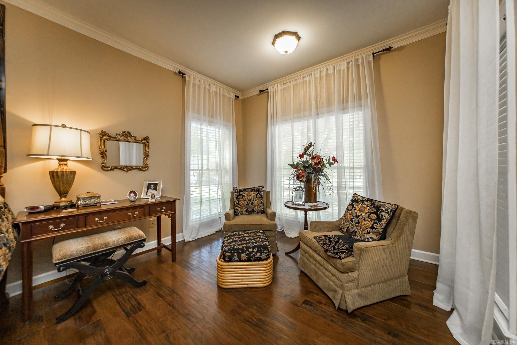 SHADY GROVE - Residential