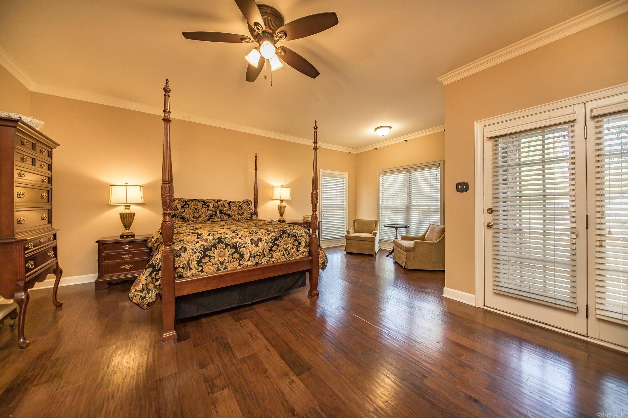 SHADY GROVE - Residential