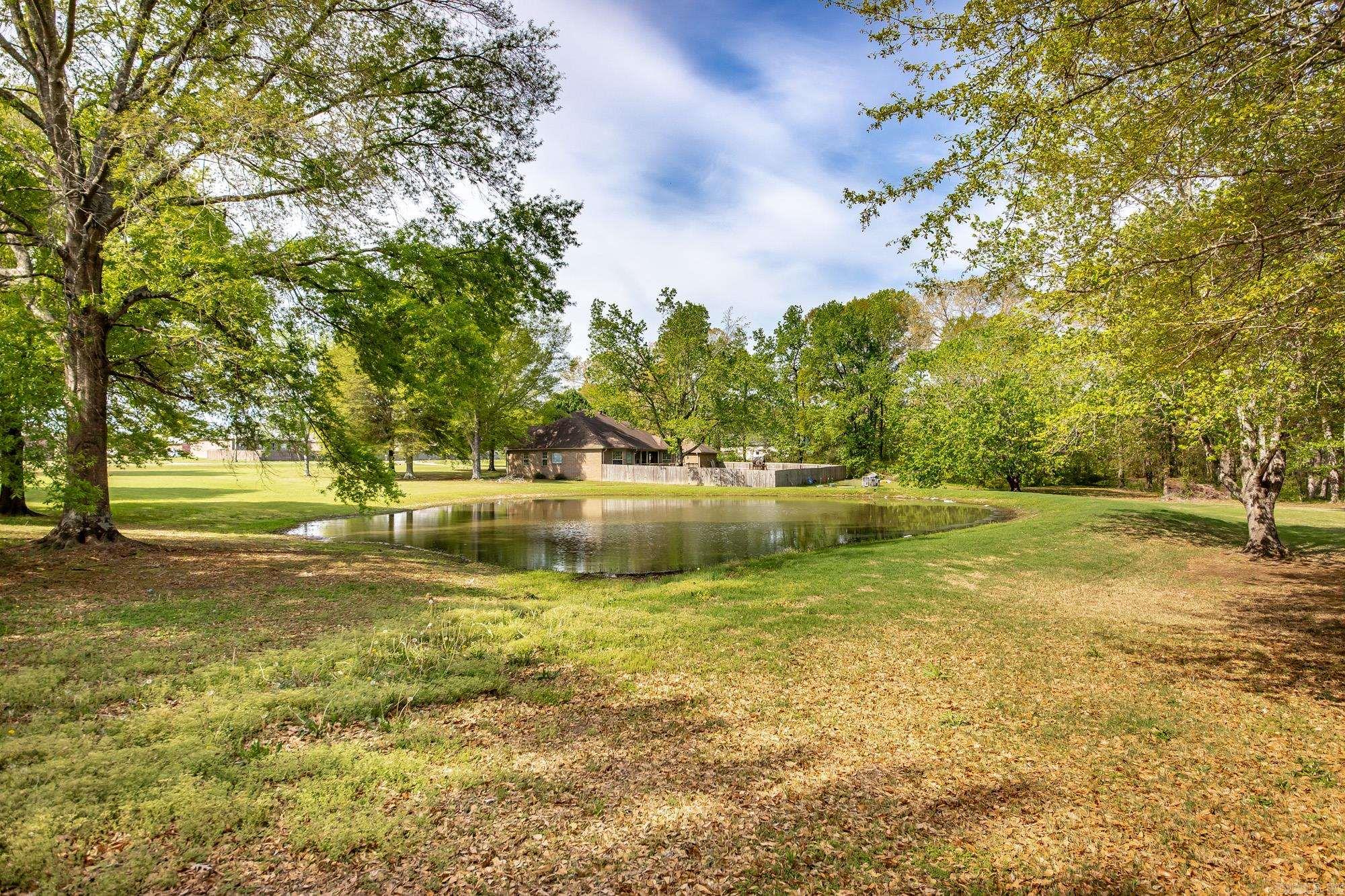 SHADY GROVE - Residential