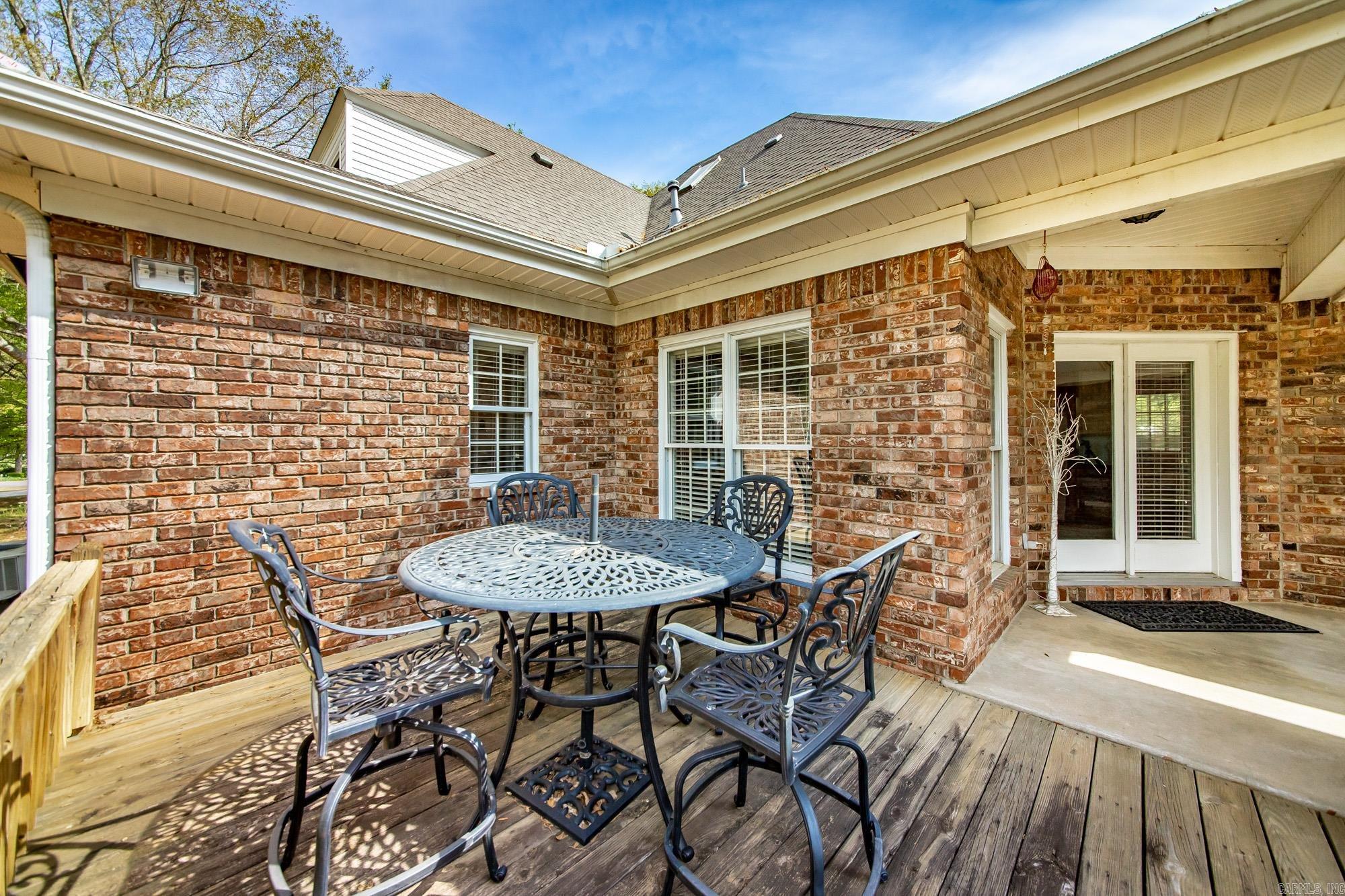 SHADY GROVE - Residential