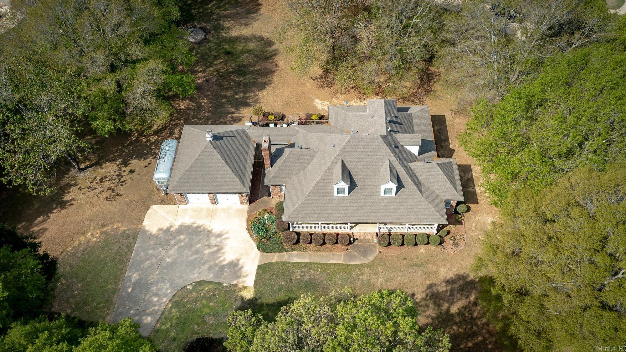 SHADY GROVE - Residential