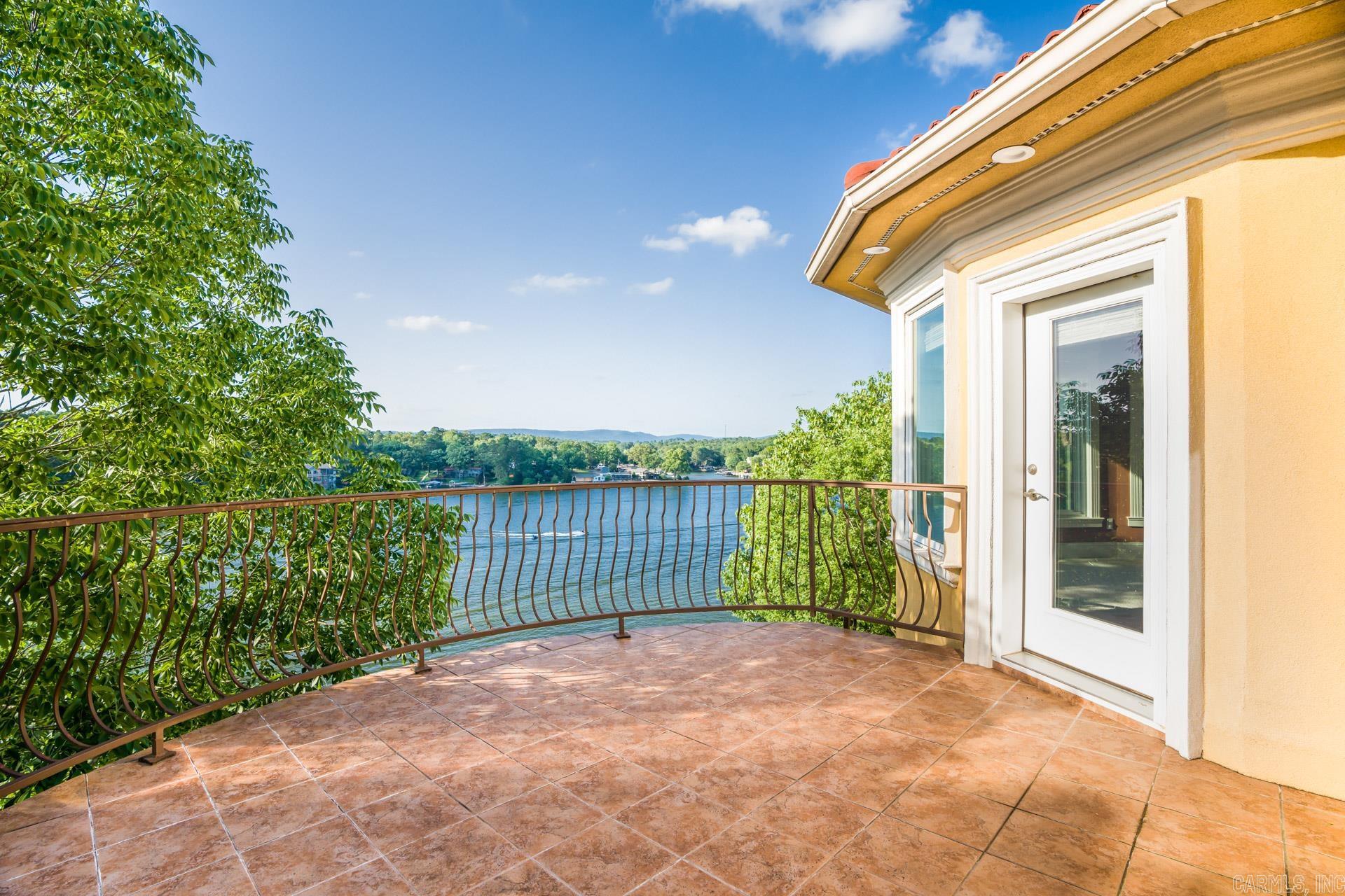 HUNTER HEIGHTS - Residential