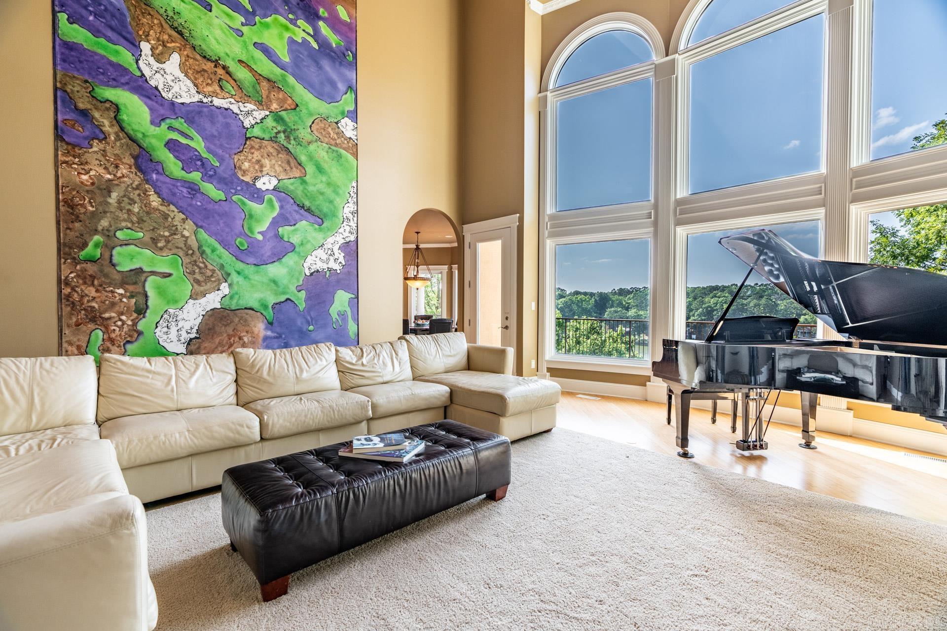 HUNTER HEIGHTS - Residential