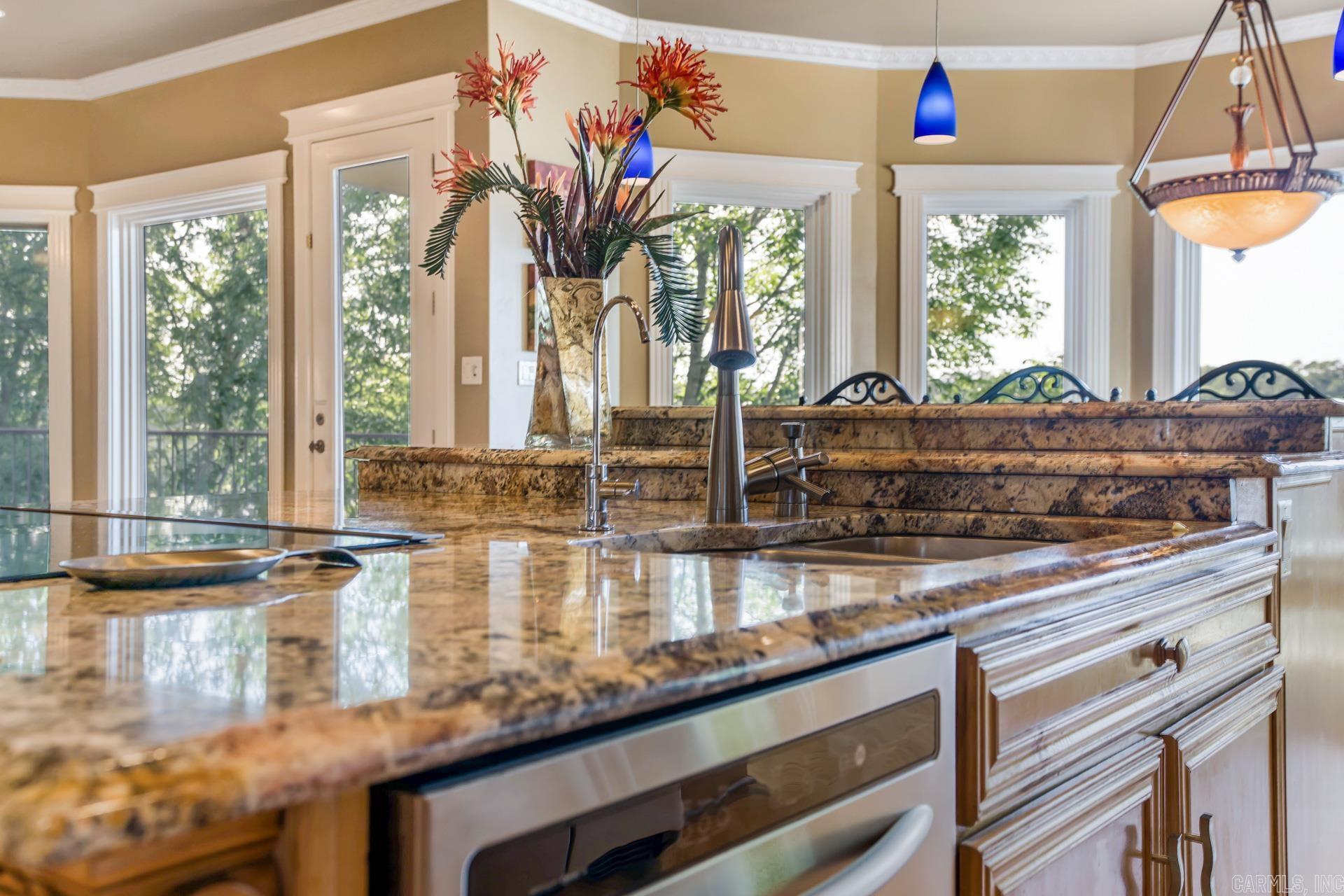 HUNTER HEIGHTS - Residential