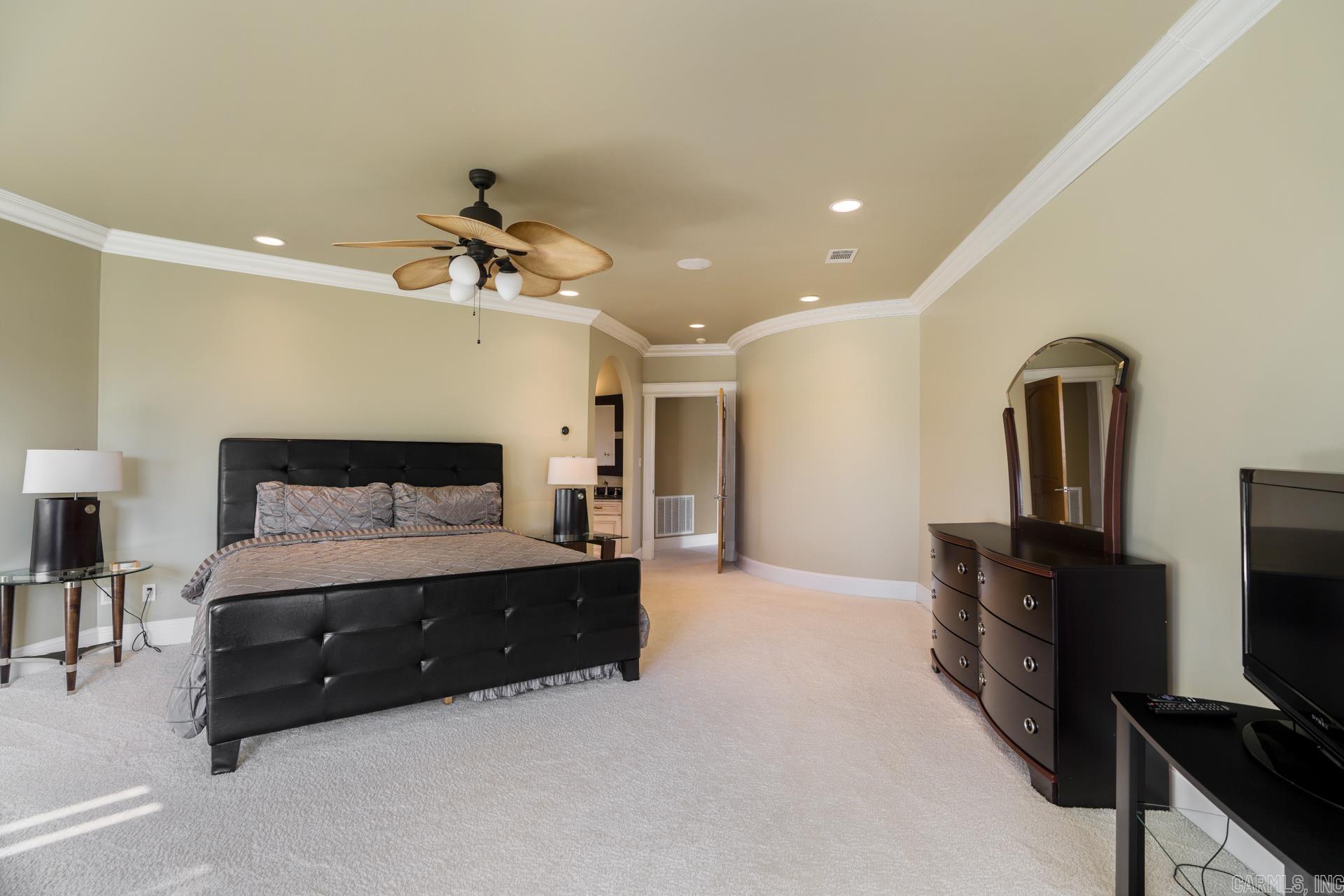 HUNTER HEIGHTS - Residential