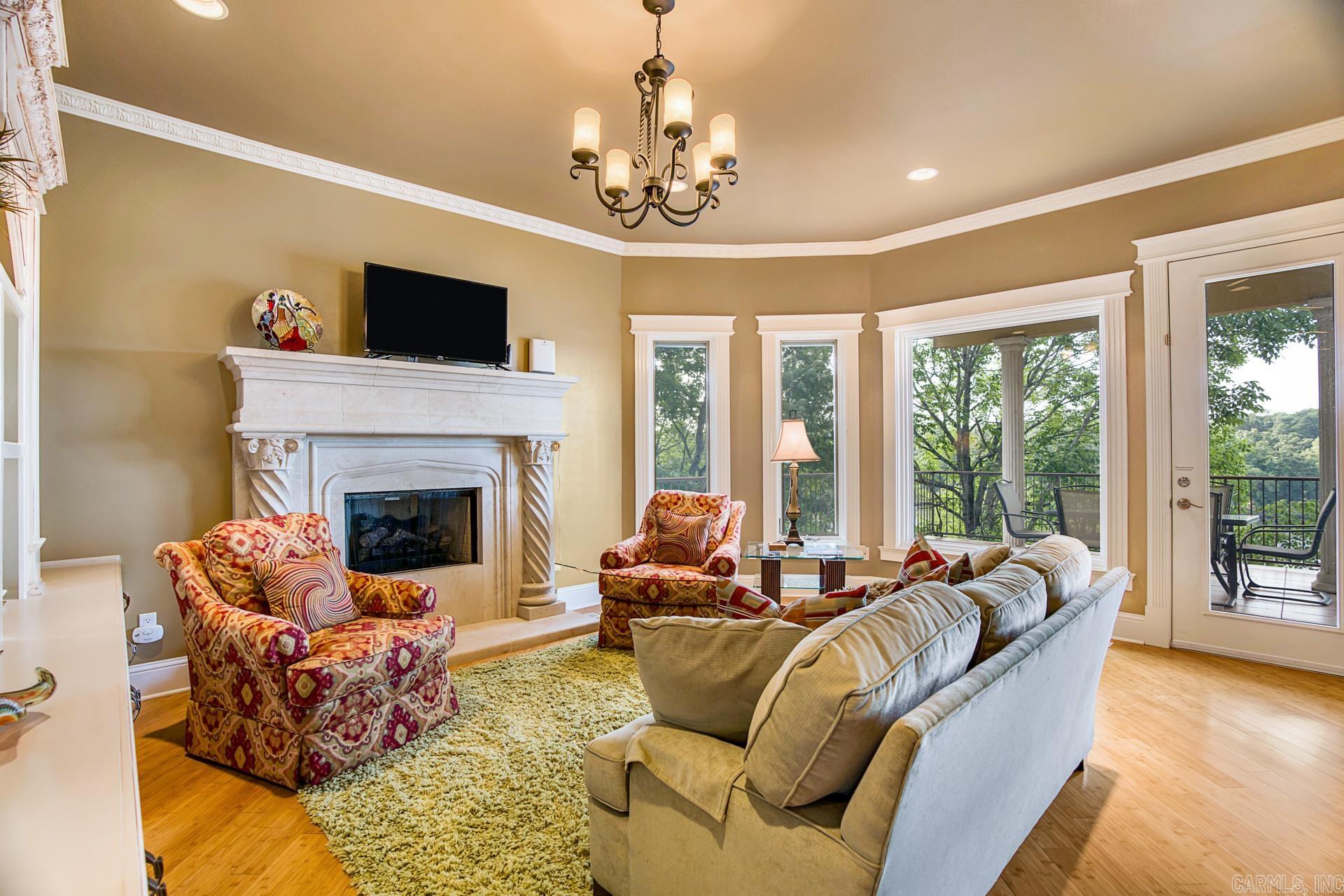 HUNTER HEIGHTS - Residential