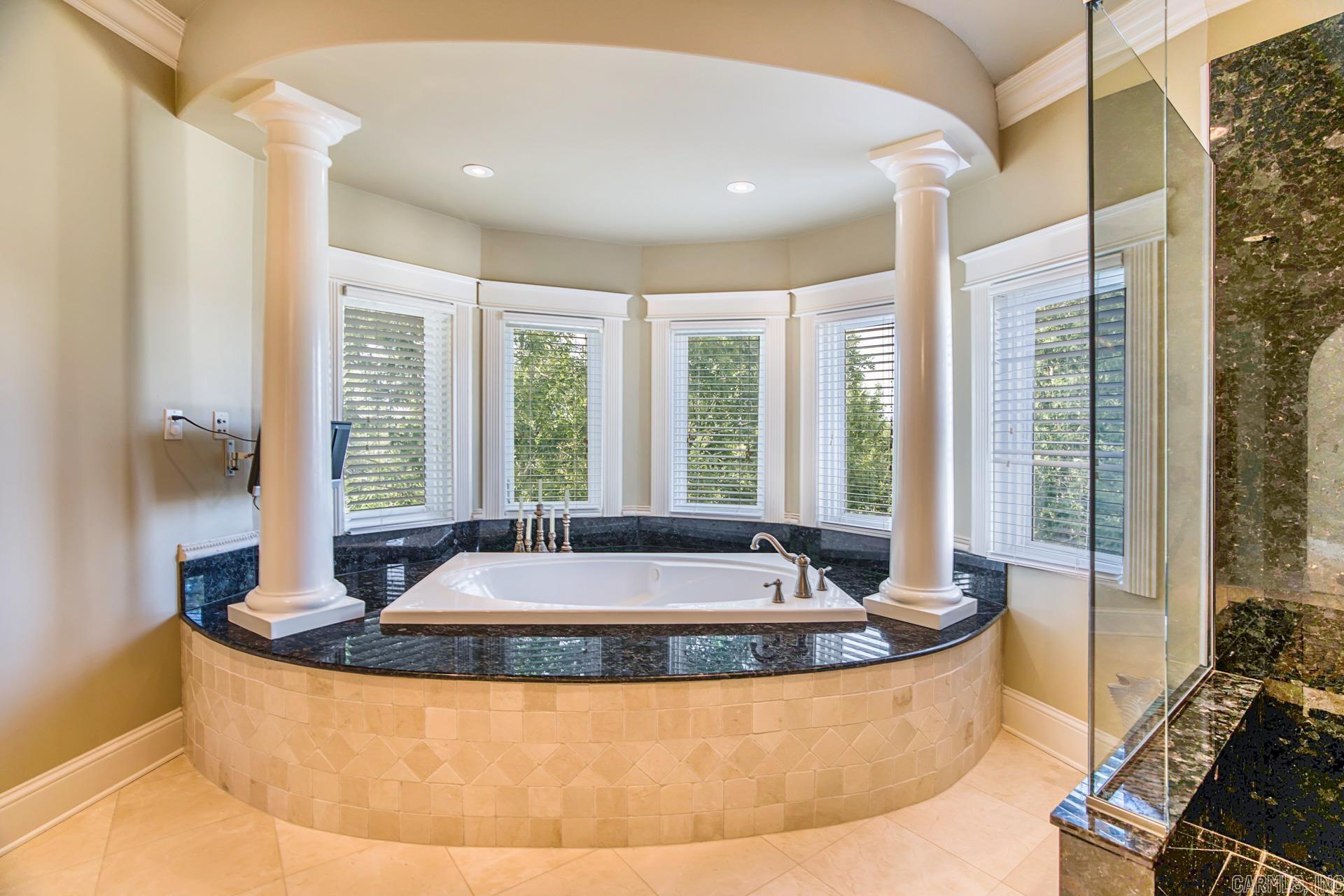 HUNTER HEIGHTS - Residential