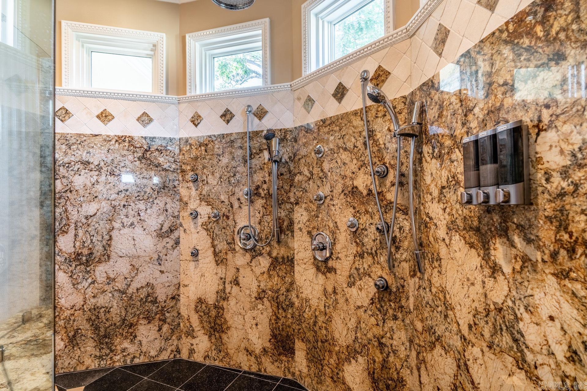 HUNTER HEIGHTS - Residential