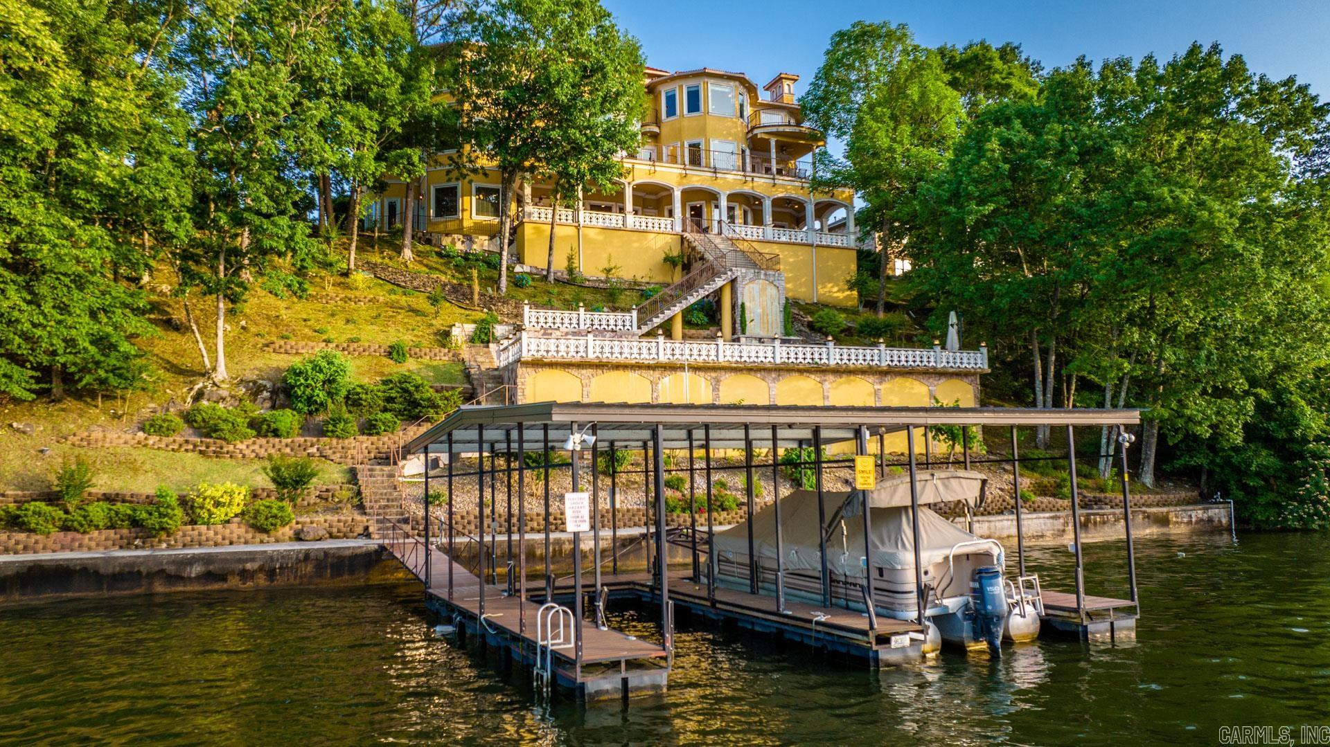 HUNTER HEIGHTS - Residential