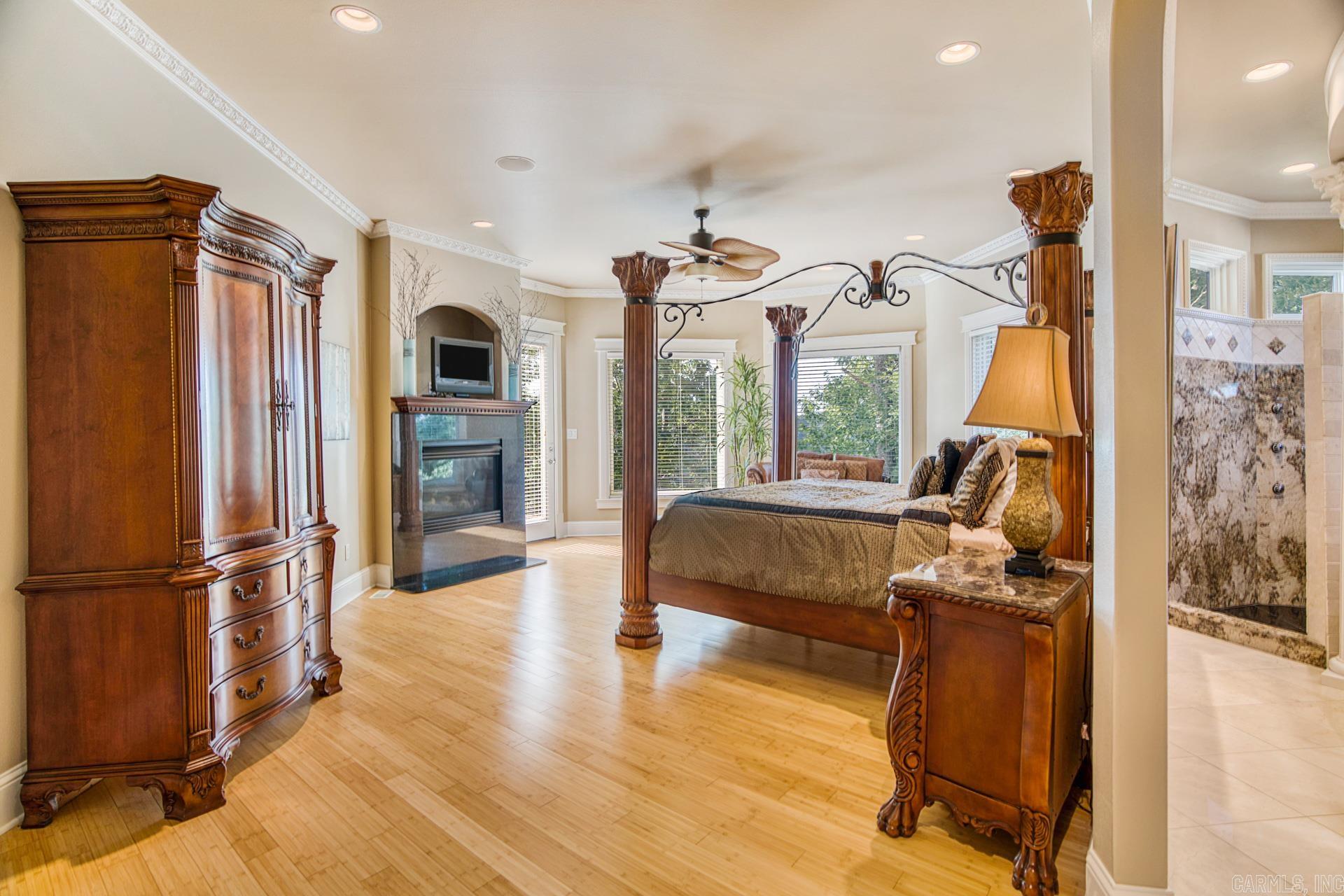 HUNTER HEIGHTS - Residential