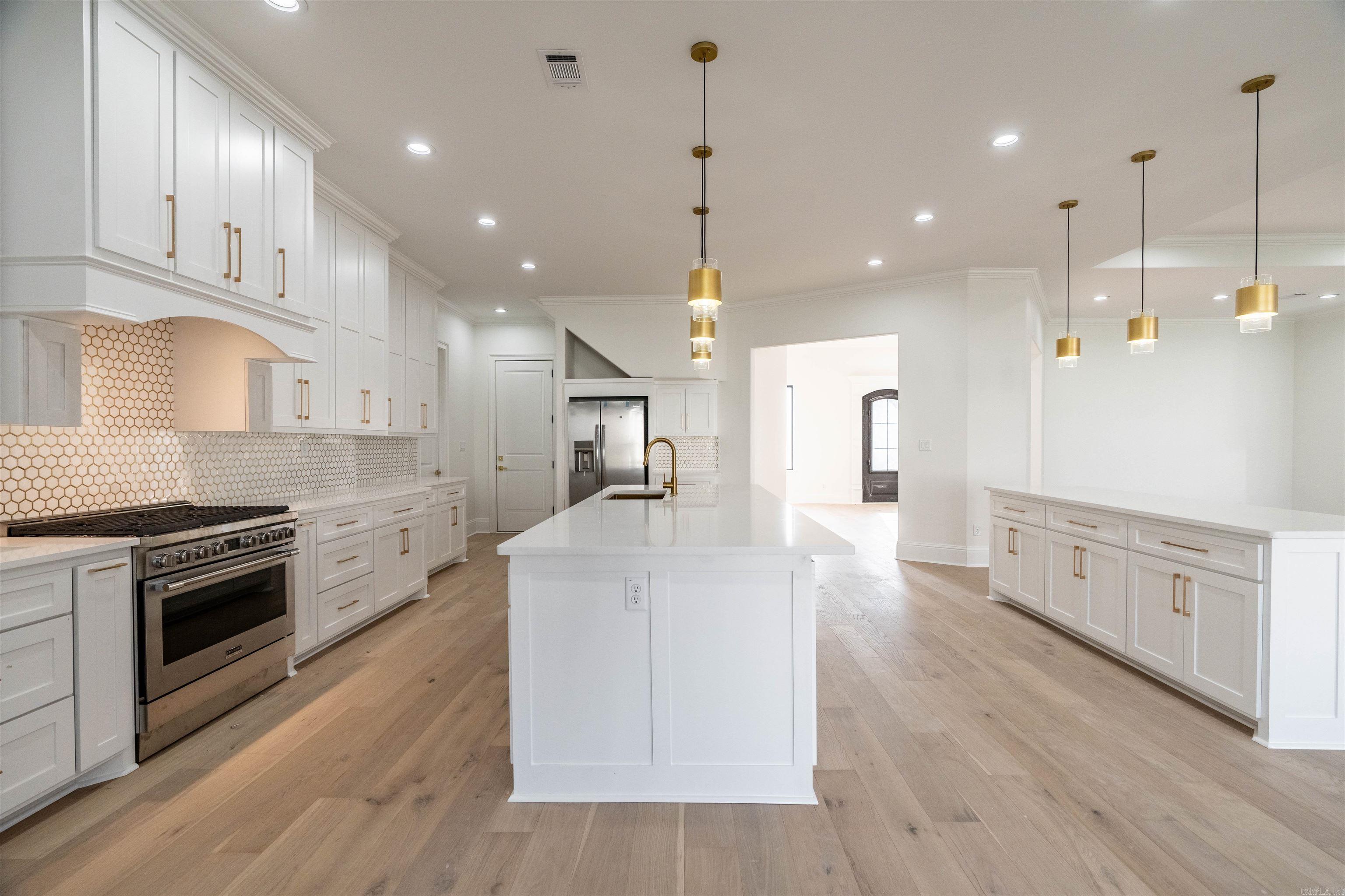 CHENAL VALLEY "CAUREL COURT" - Residential