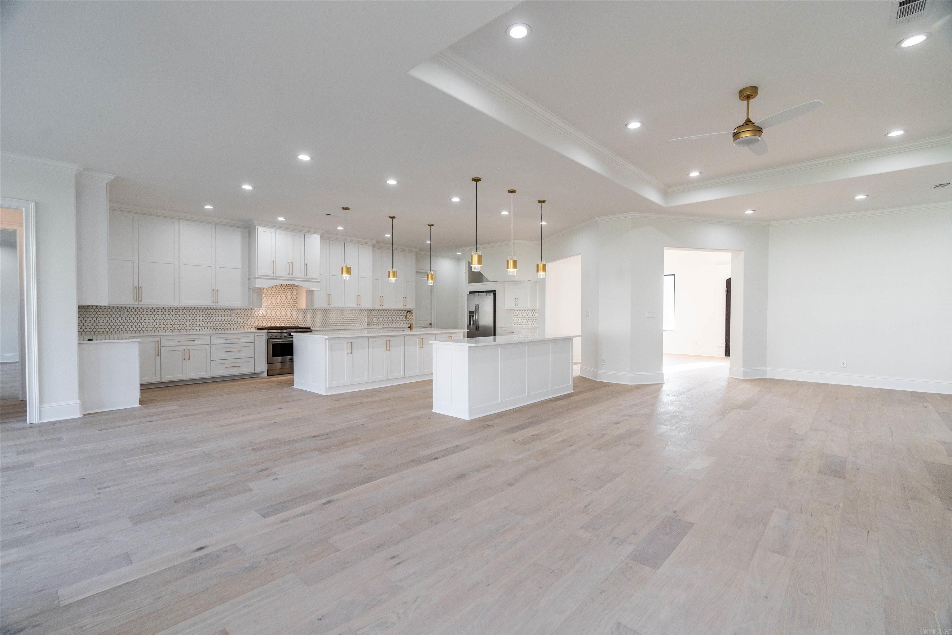 CHENAL VALLEY "CAUREL COURT" - Residential
