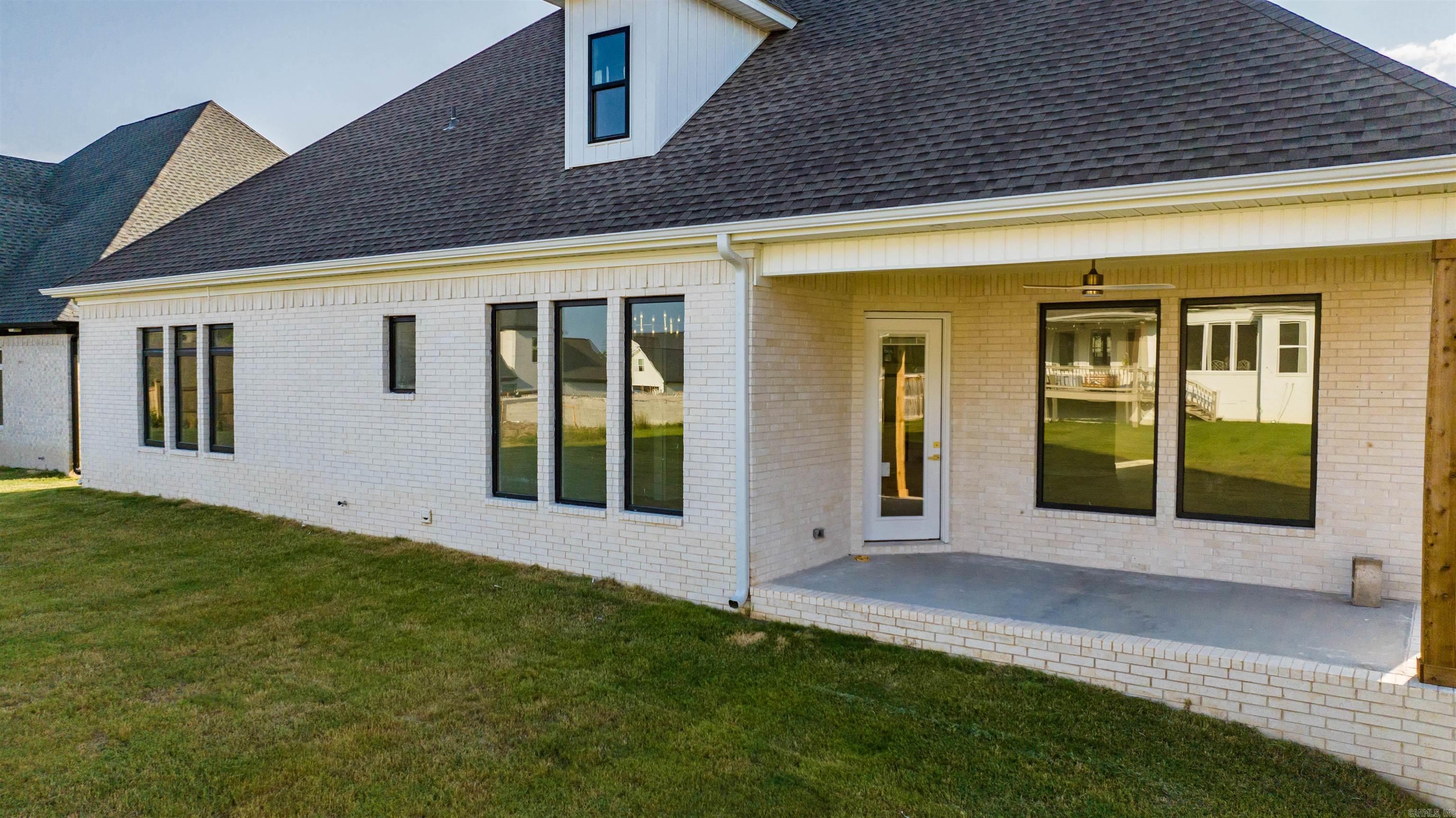 CHENAL VALLEY "CAUREL COURT" - Residential