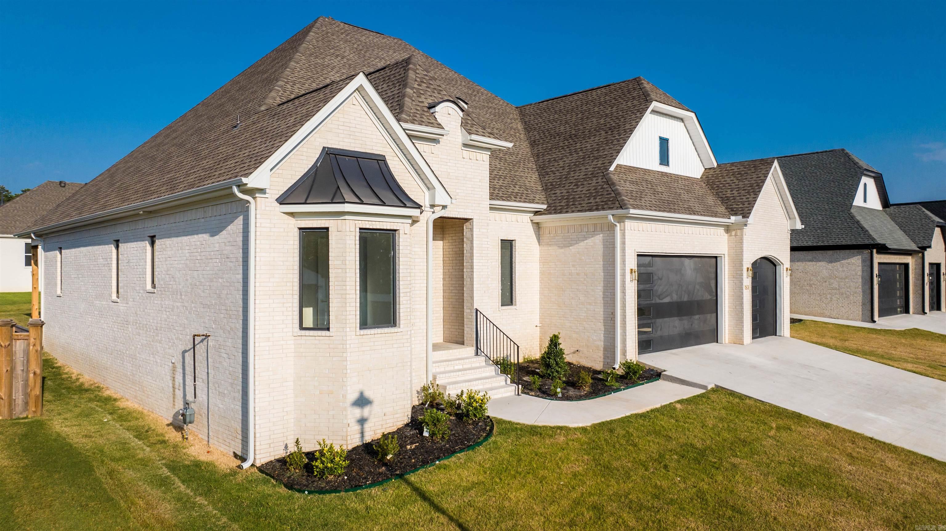 CHENAL VALLEY "CAUREL COURT" - Residential