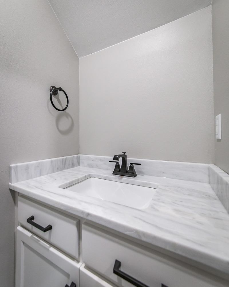 JAXON TERRACE - Residential