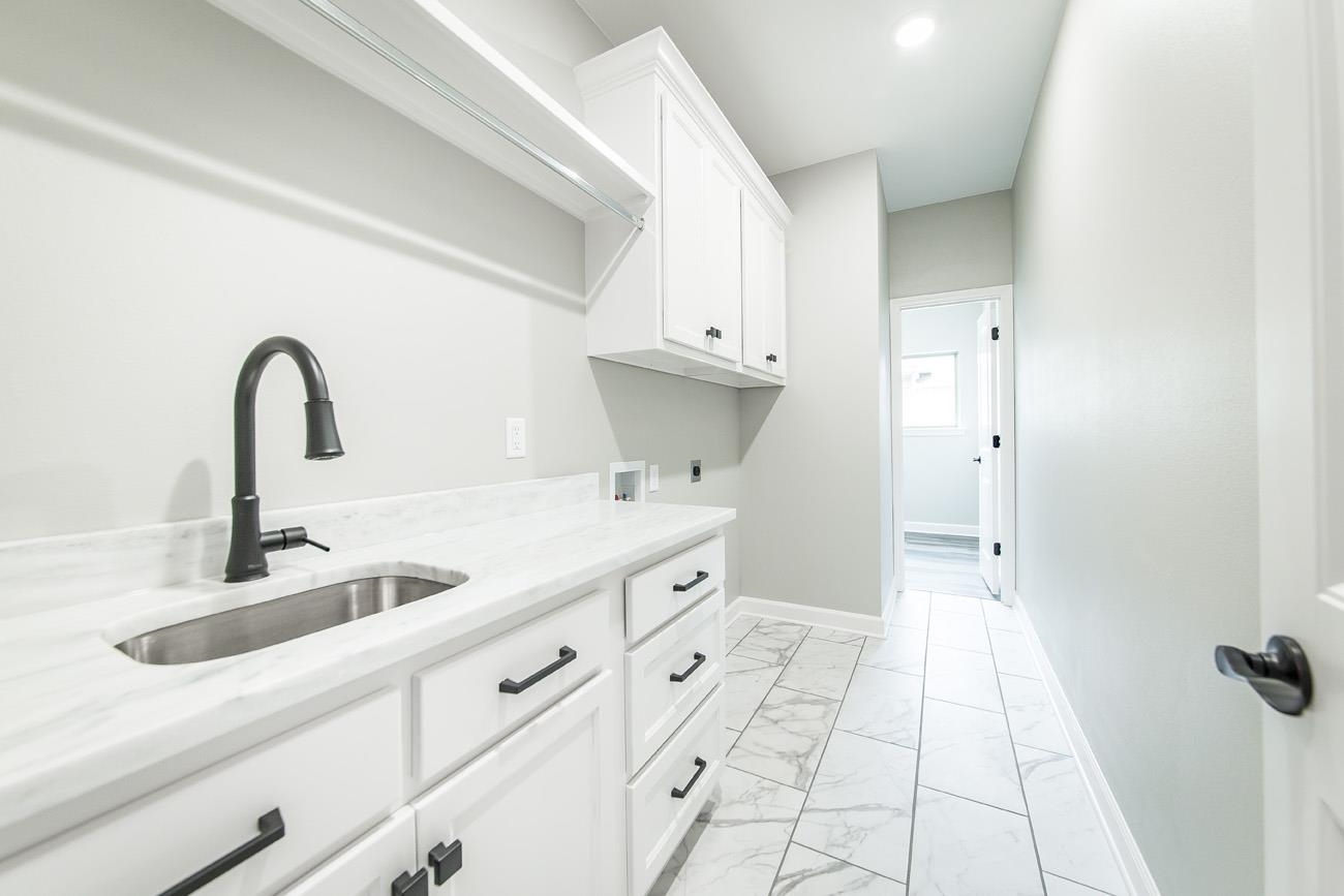 JAXON TERRACE - Residential