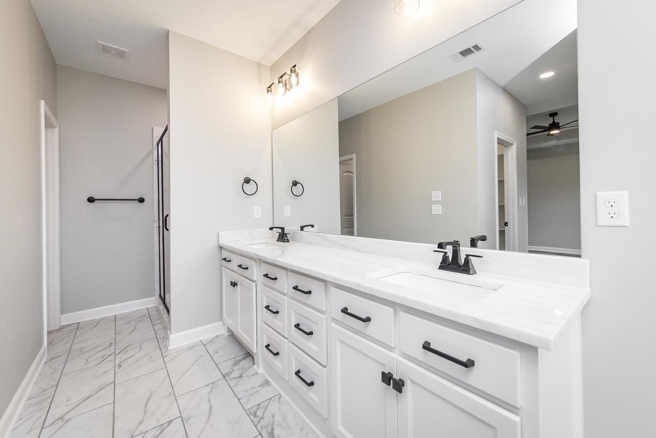 JAXON TERRACE - Residential