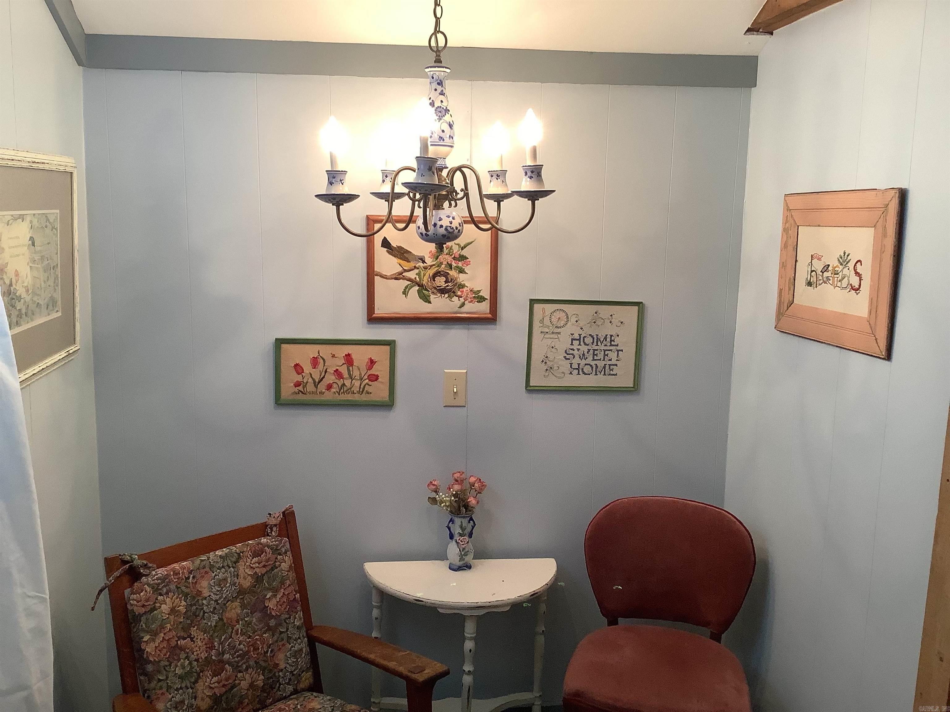 Leslie Original Town - Residential