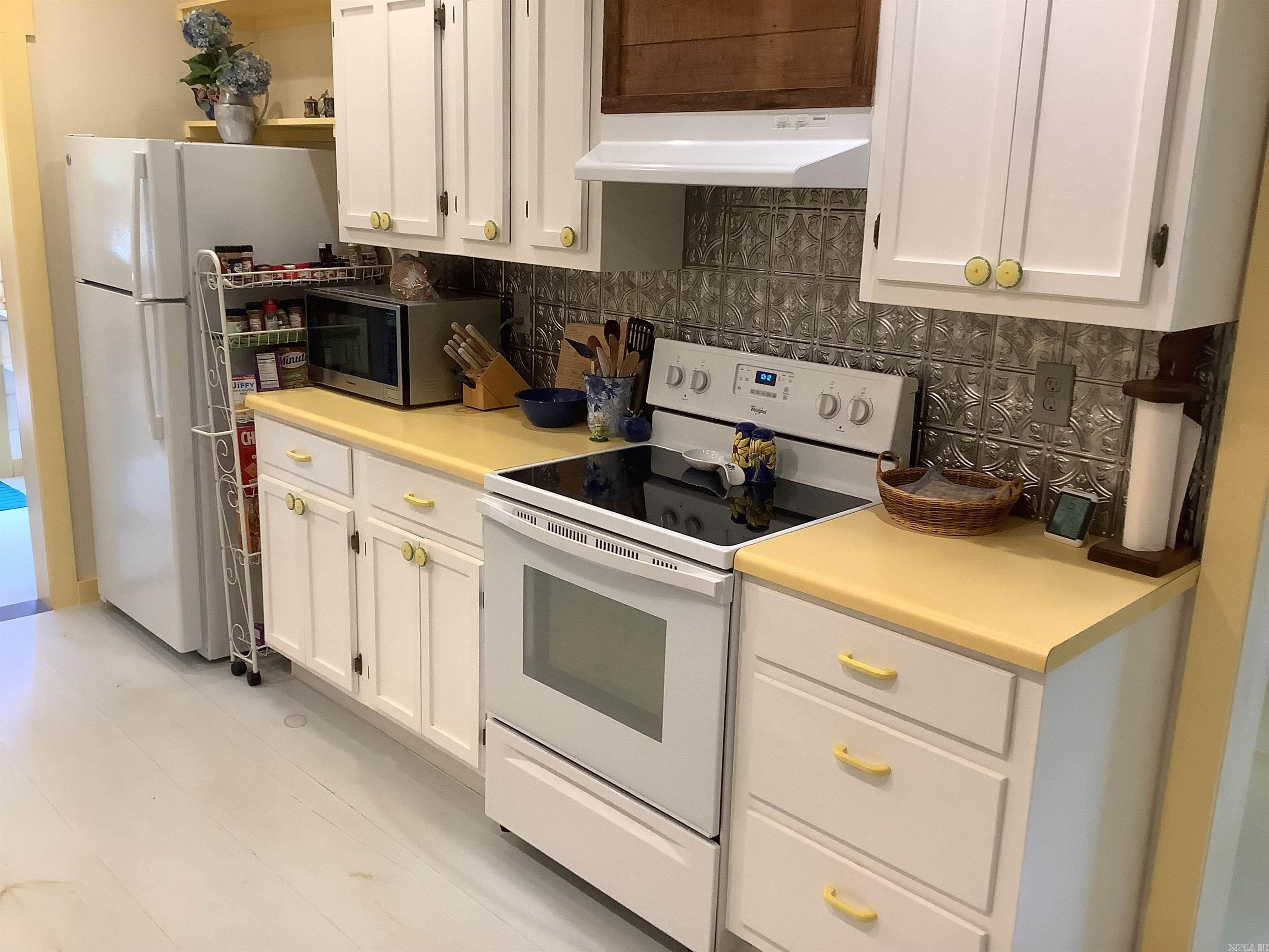 Leslie Original Town - Residential