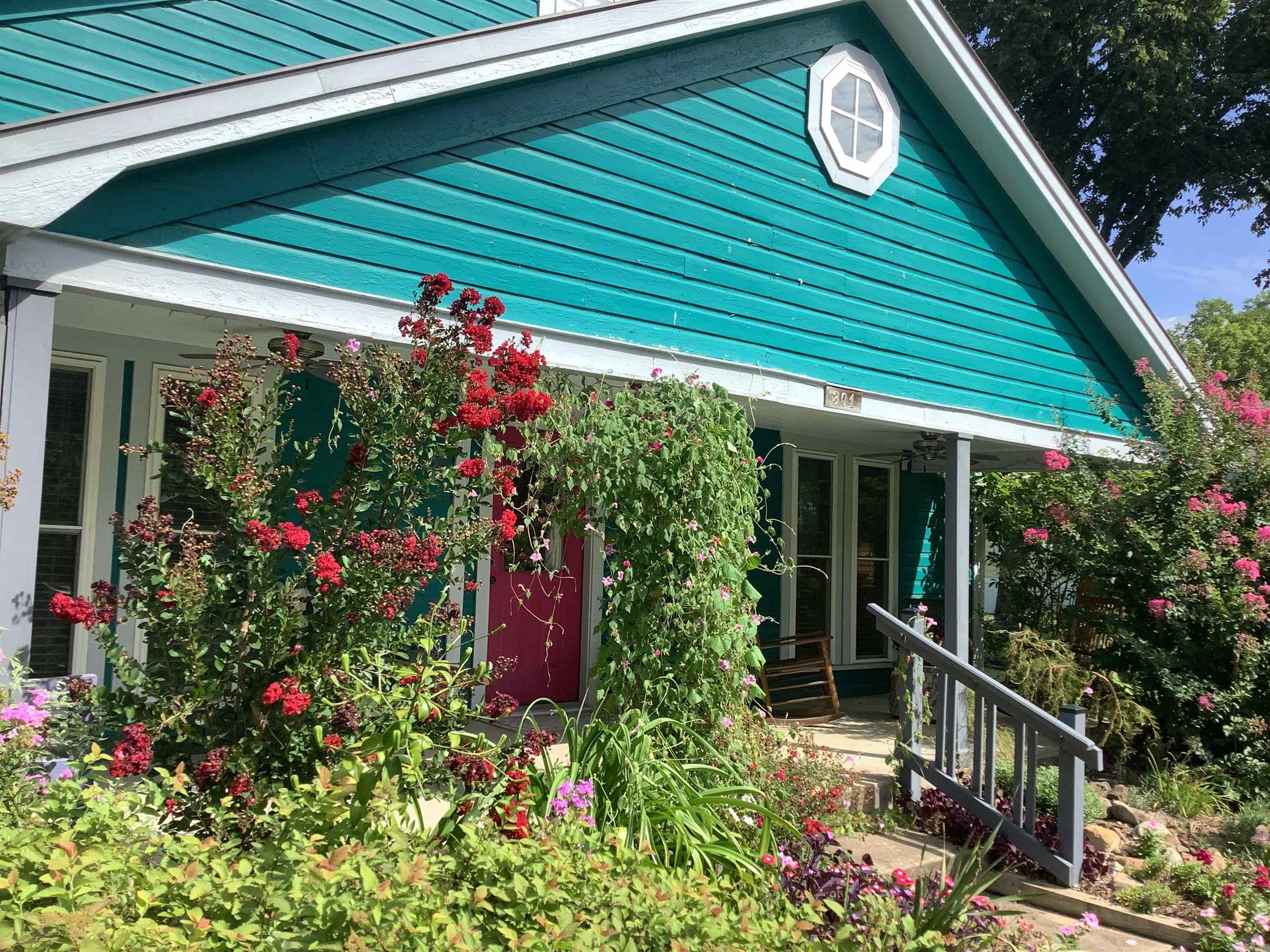 Leslie Original Town - Residential