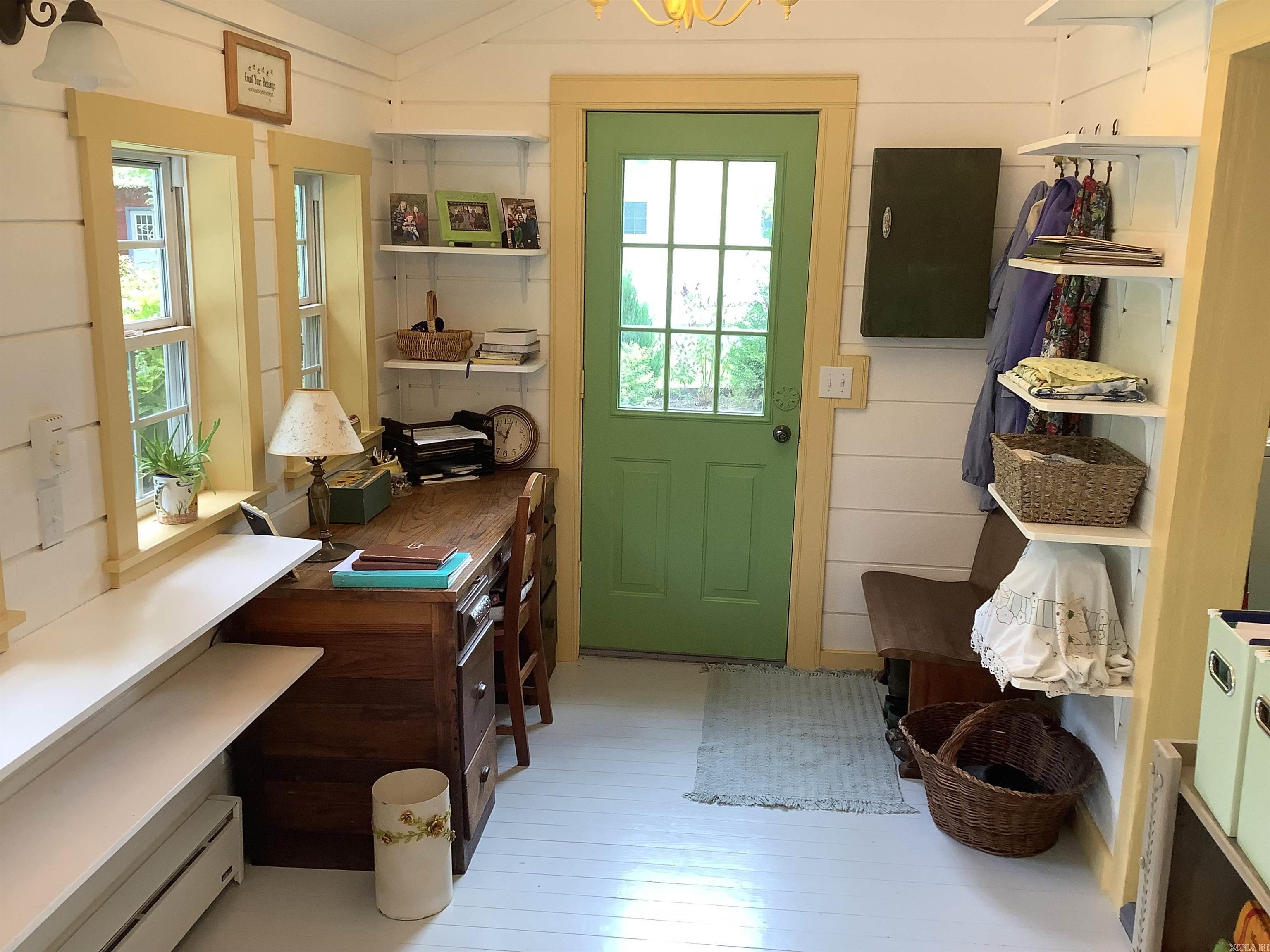 Leslie Original Town - Residential